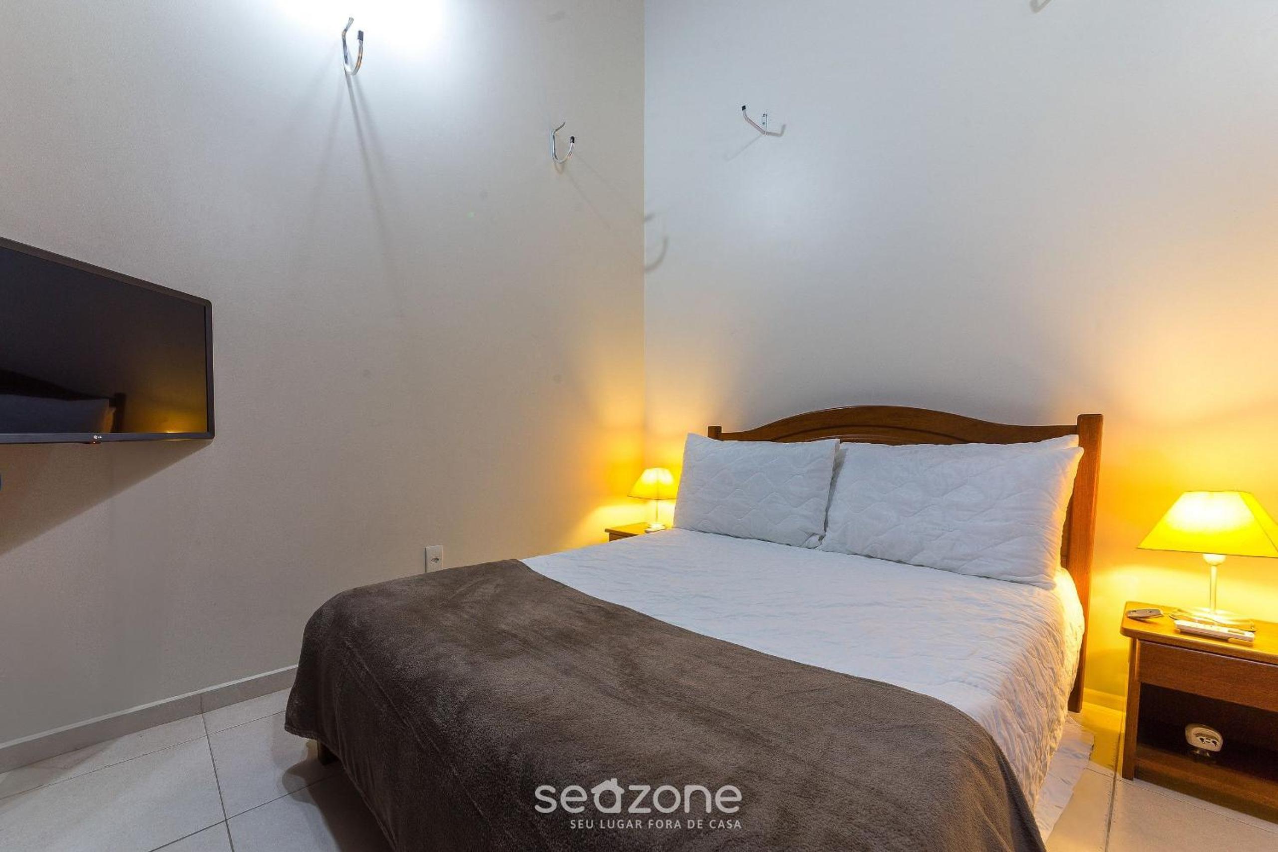 2-Bedr Ap w/BBQ, 400m from the Beach Jurerê JBA202