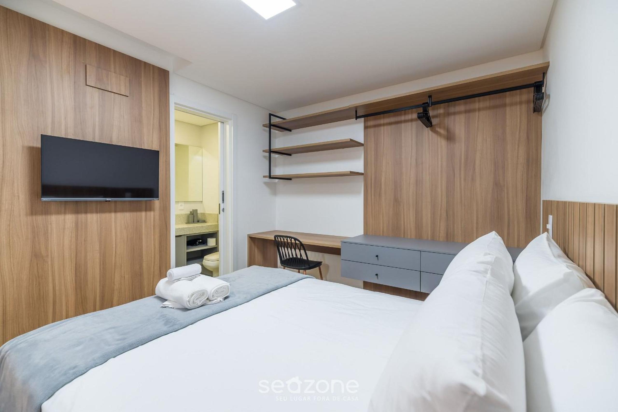 Apartment with Barbecue 280m from ERT0210 Beach
