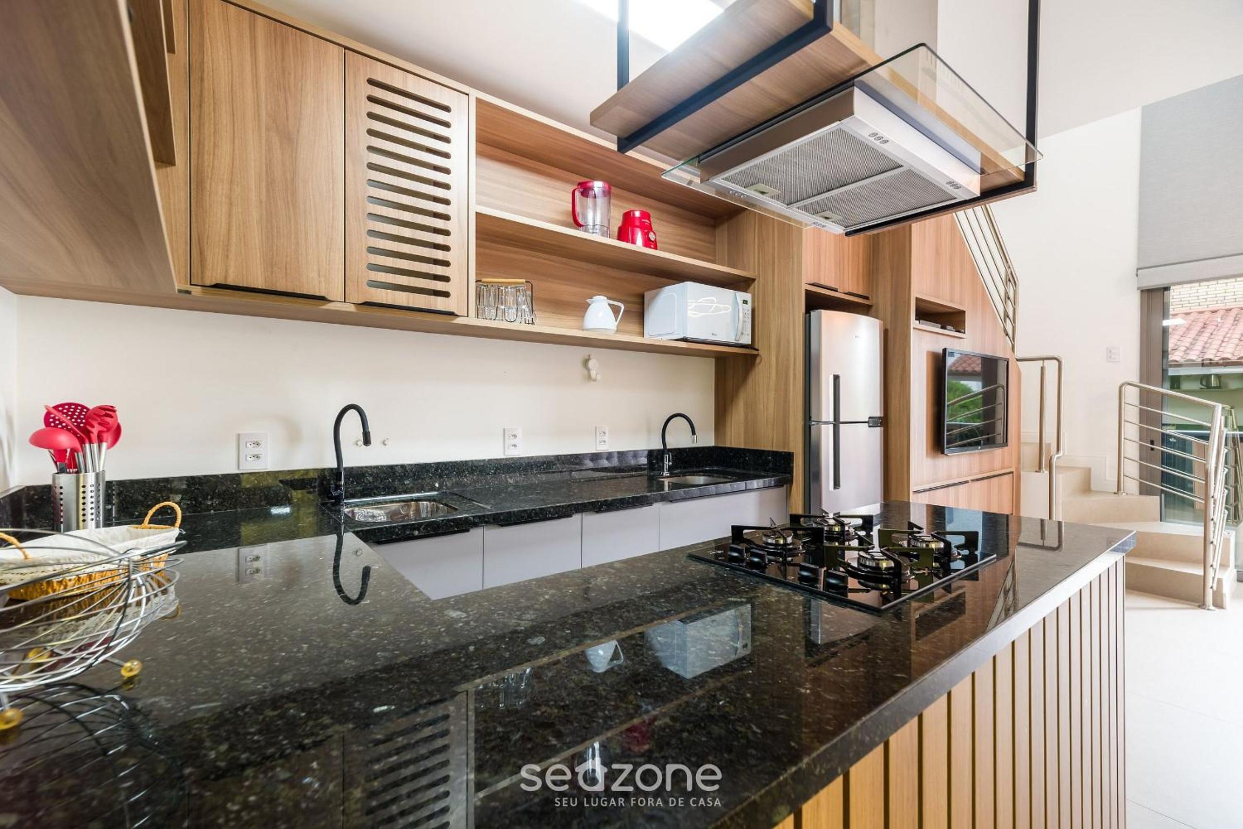 Apartment with Barbecue 280m from ERT0210 Beach