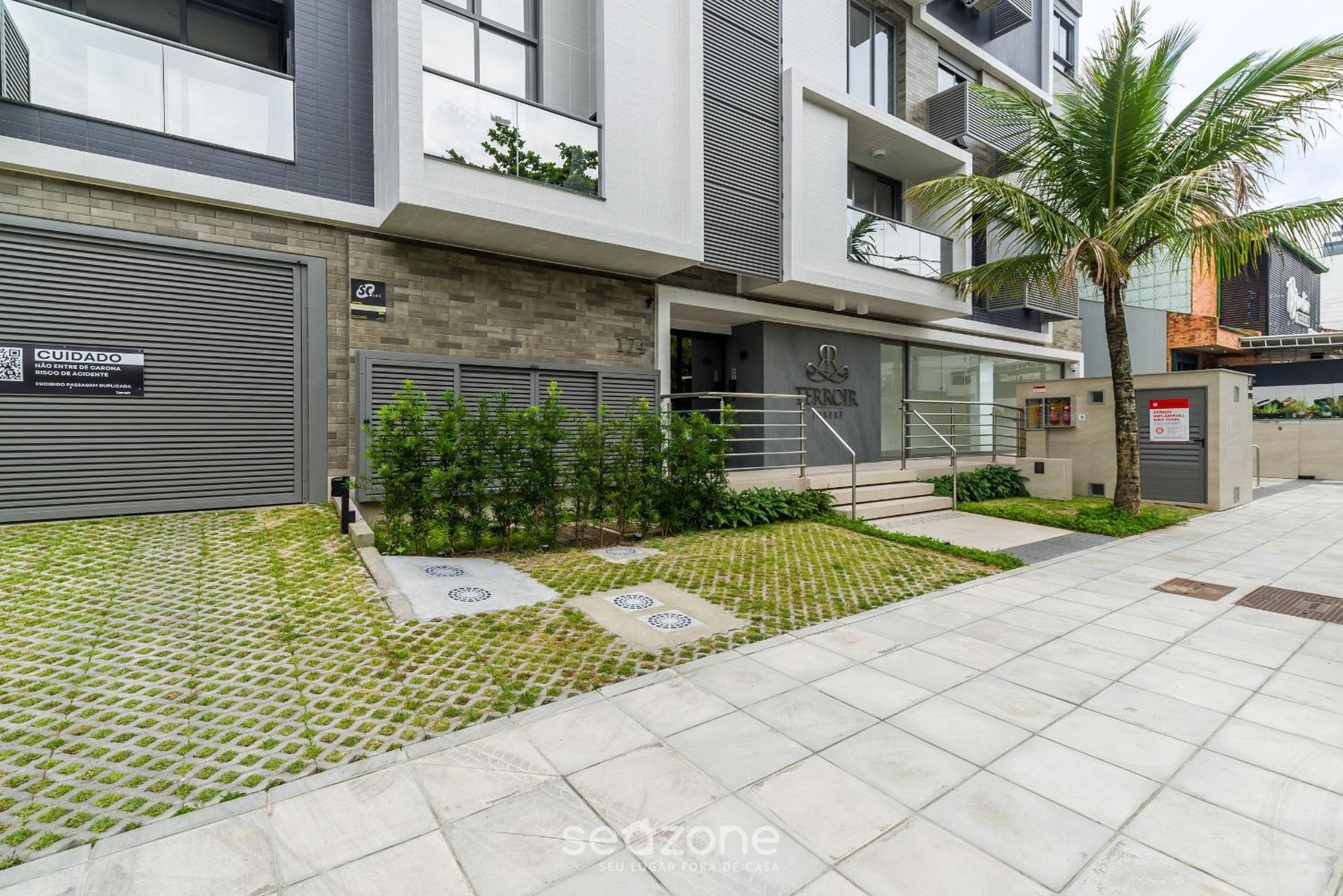 Apartment with Barbecue 280m from ERT0210 Beach