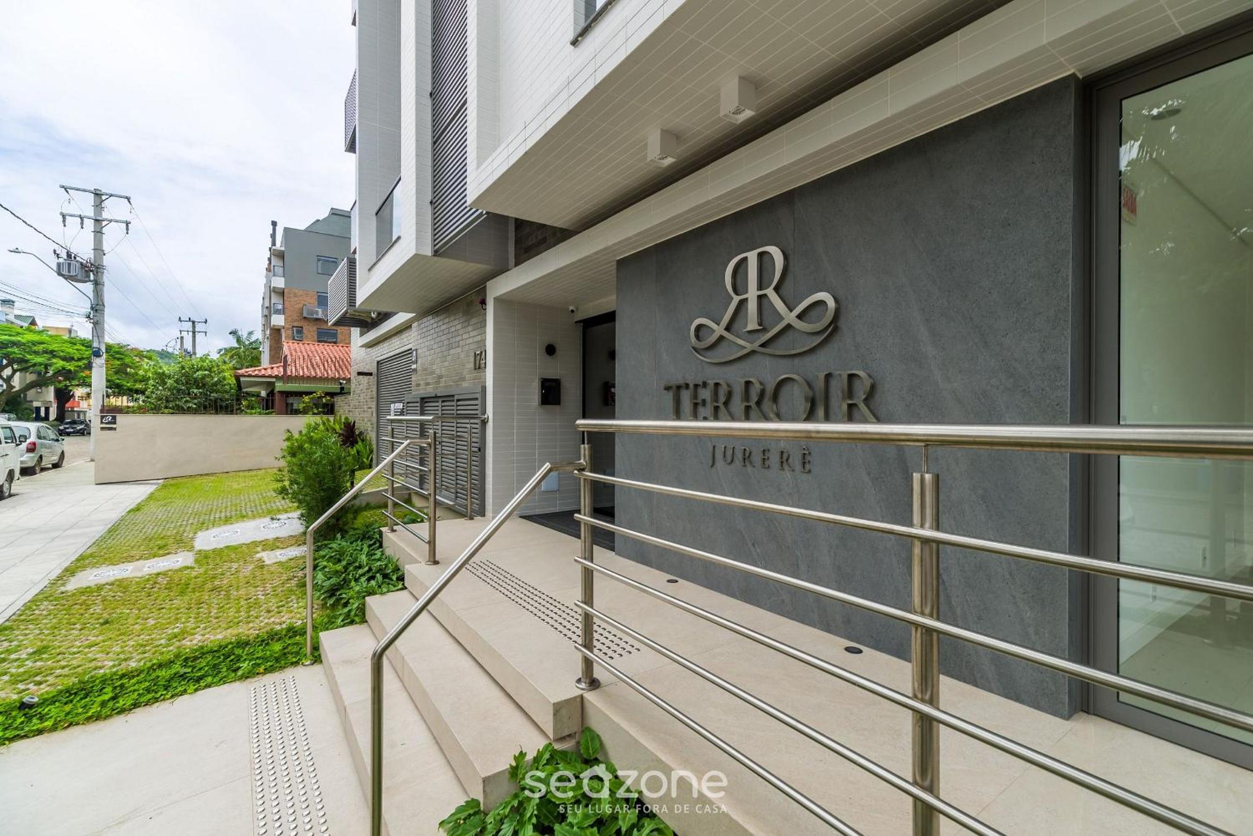 Apartment with Barbecue 280m from ERT0210 Beach
