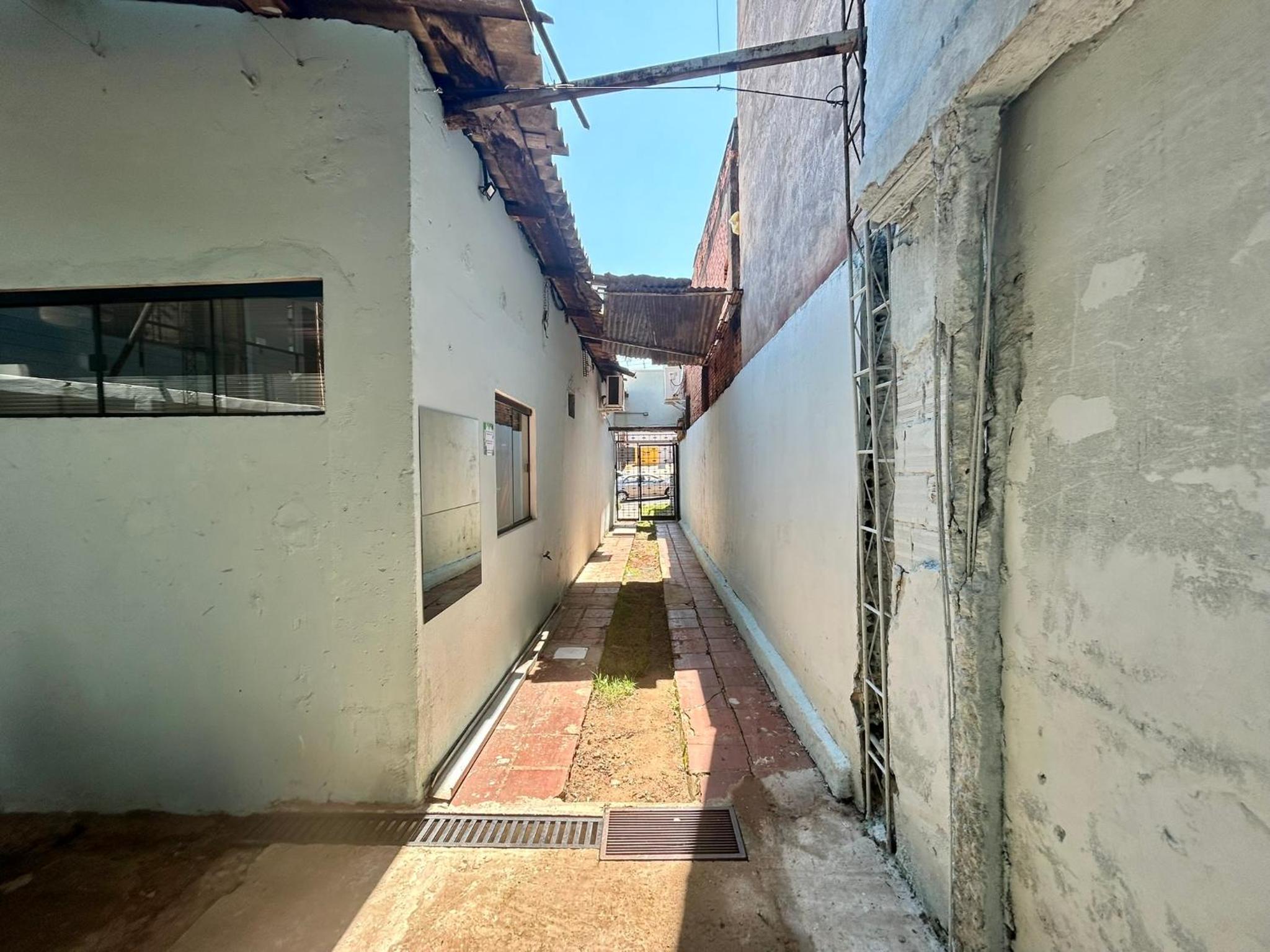 Apartamento na Av das Cataratas de 02 quartos