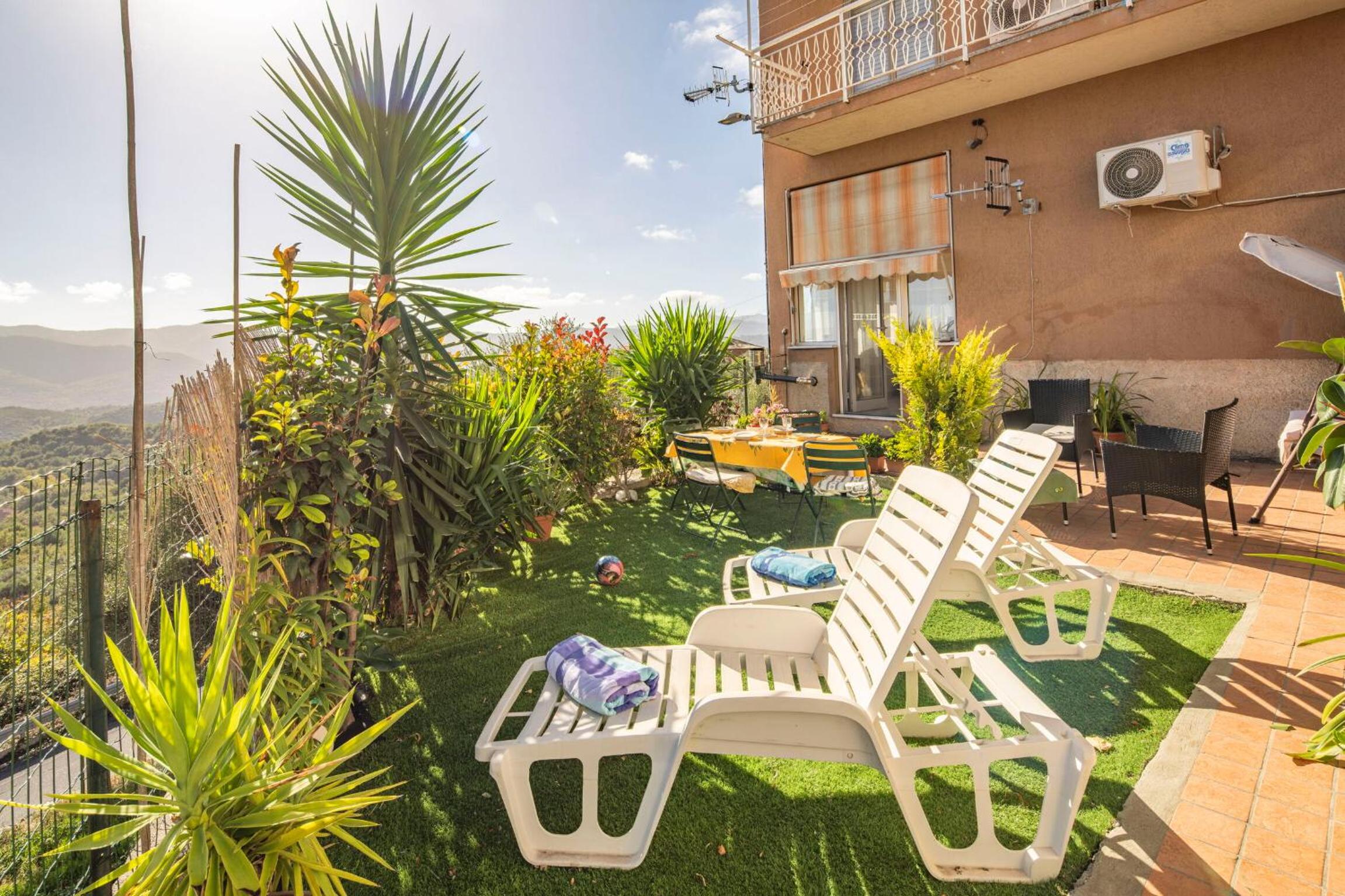 Casa Di Bruna Seaview, Garden, Albenga