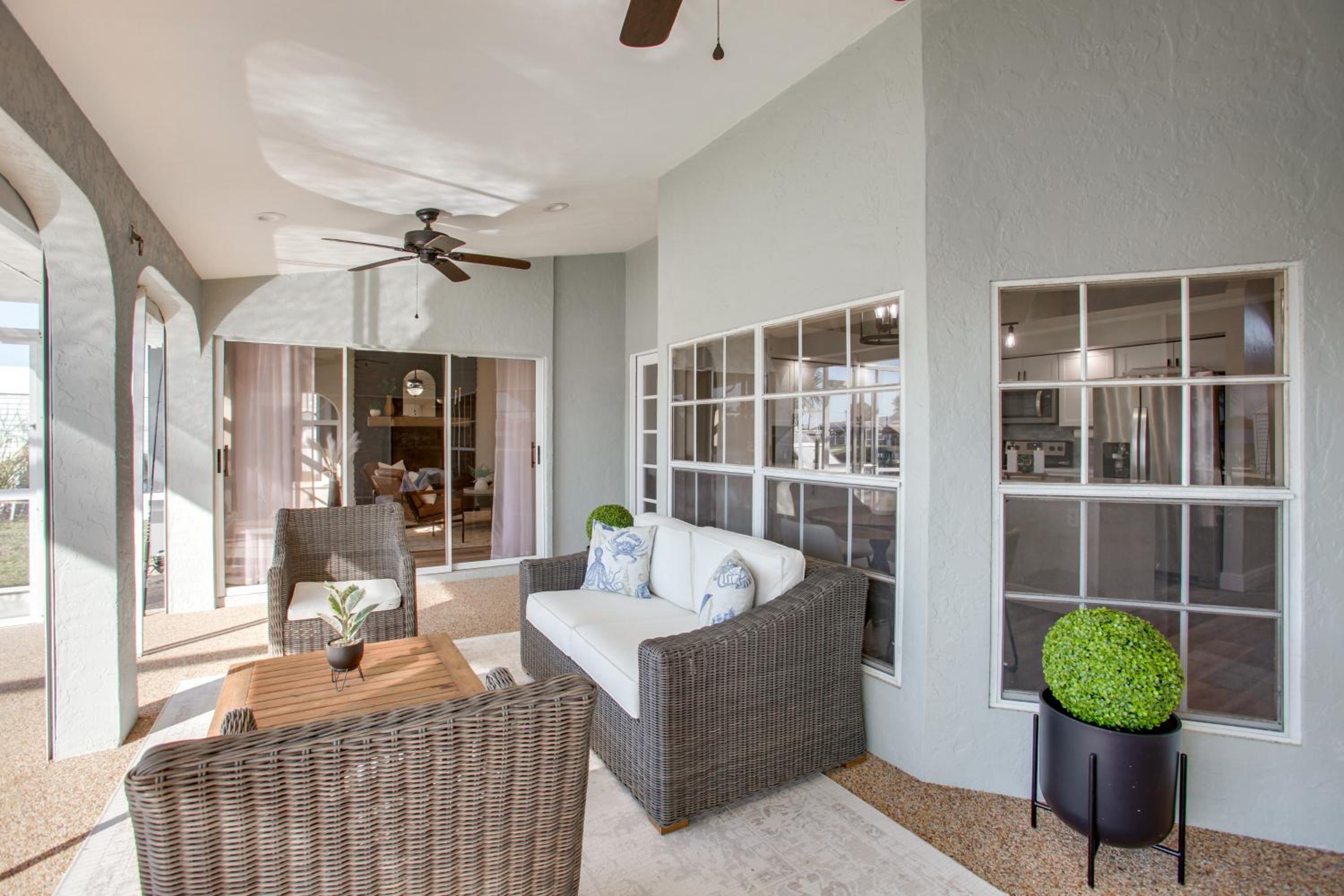 Lanai Lounging and Dockside Fun Fort Myers Escape