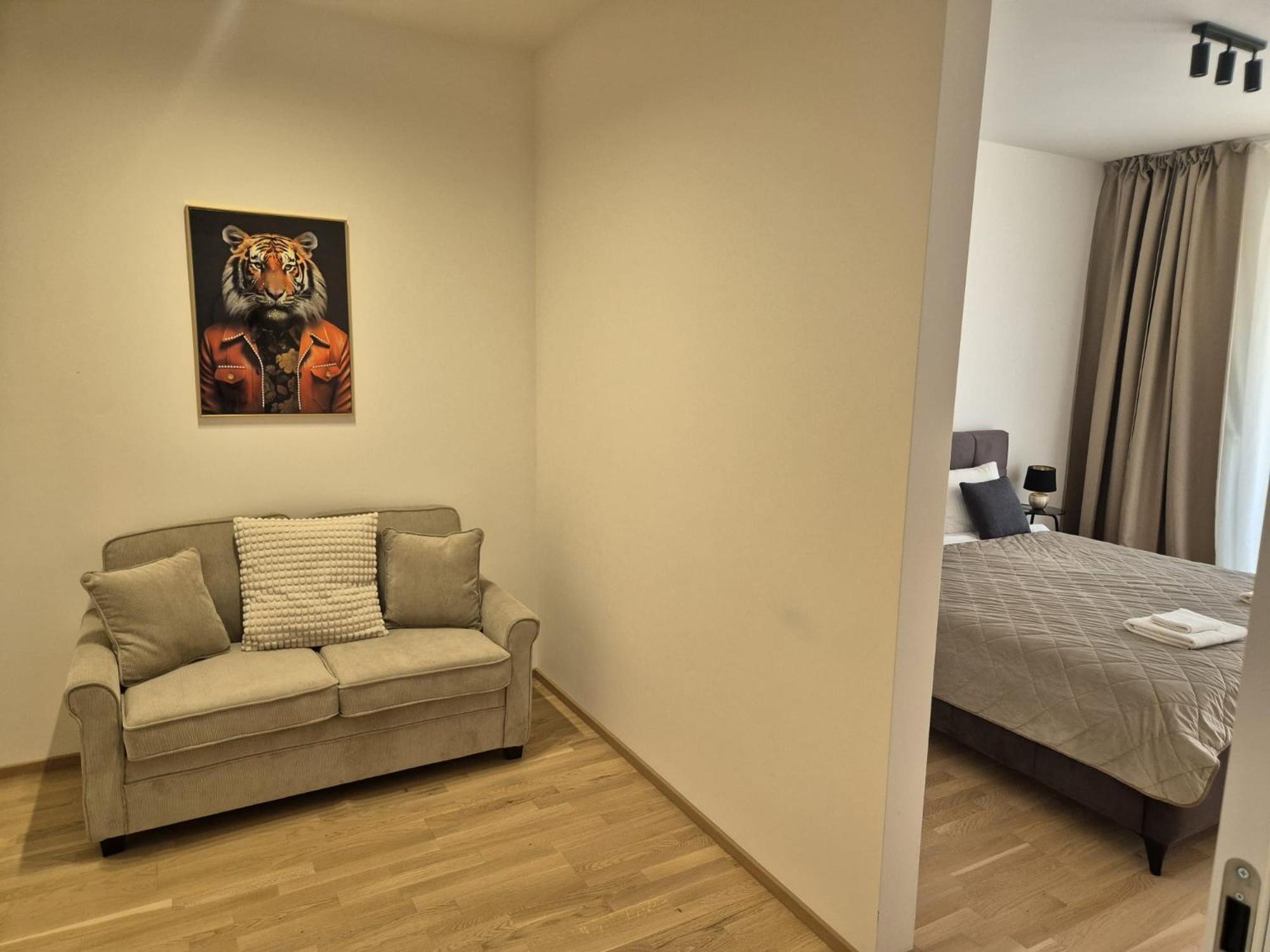 Smichov Luxury Apartments with Free Parking