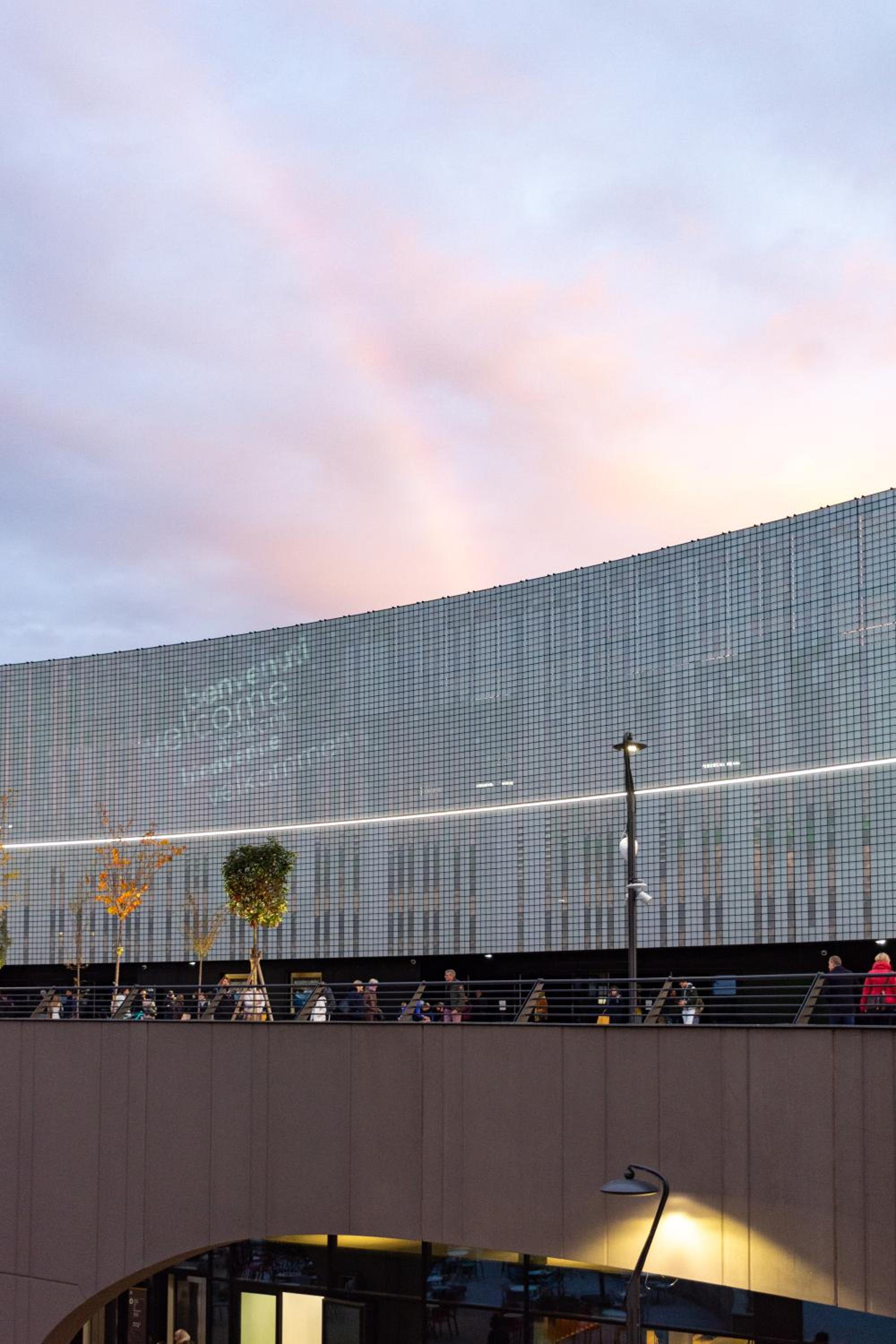 Farus Living