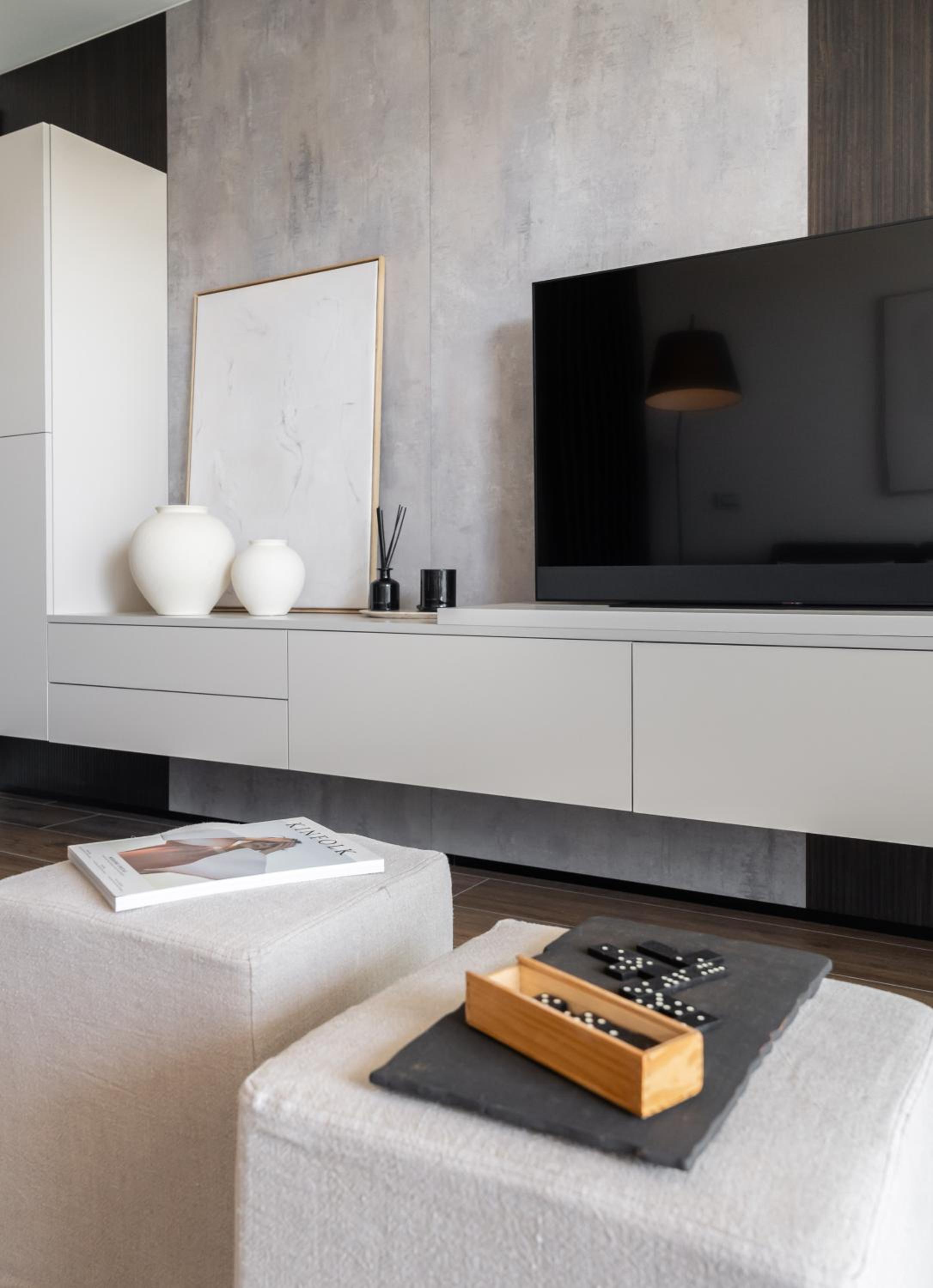 Farus Living