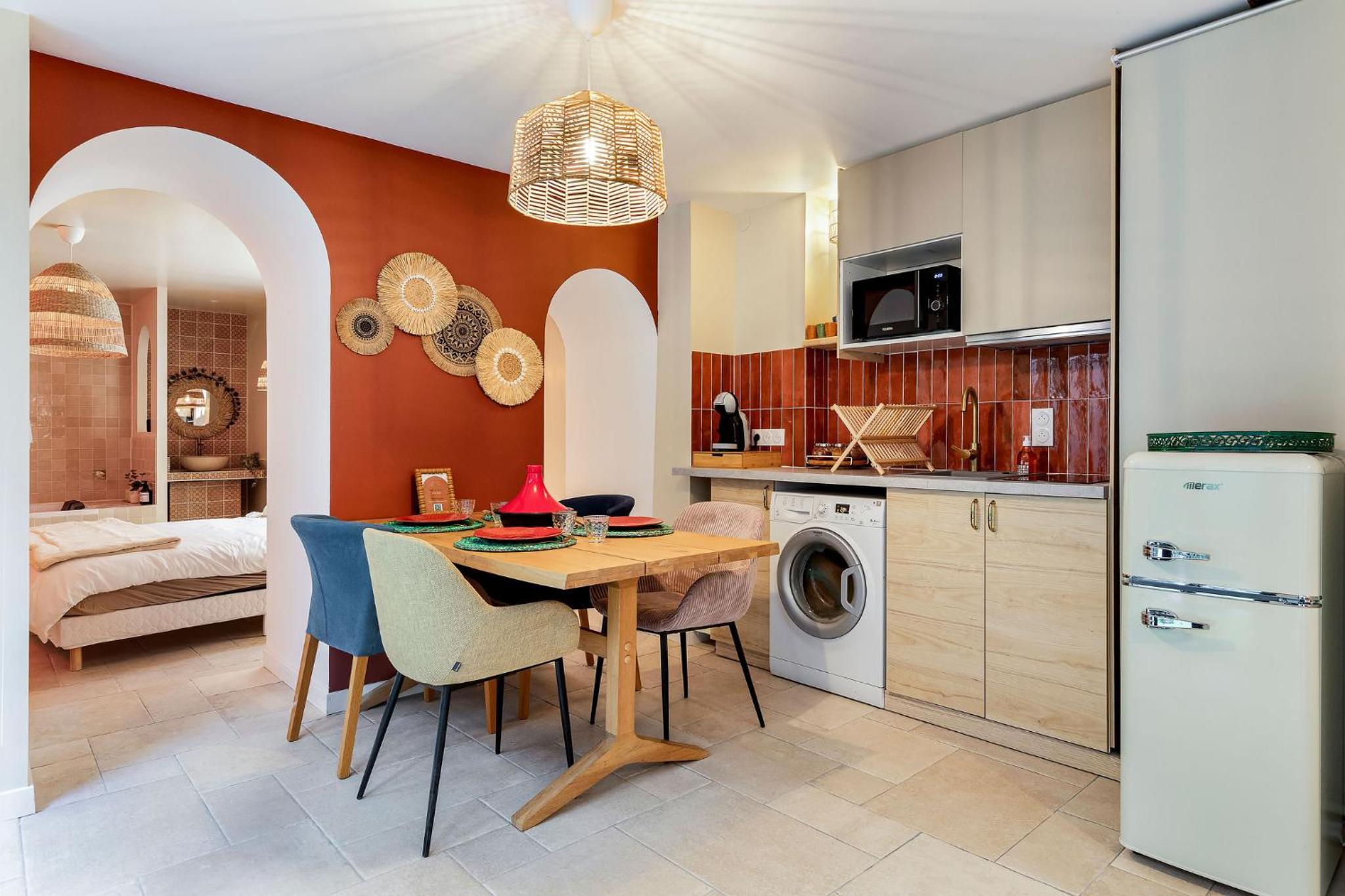 Suite Marrakech avec balnéo privative Love Room romantique proche Toulouse