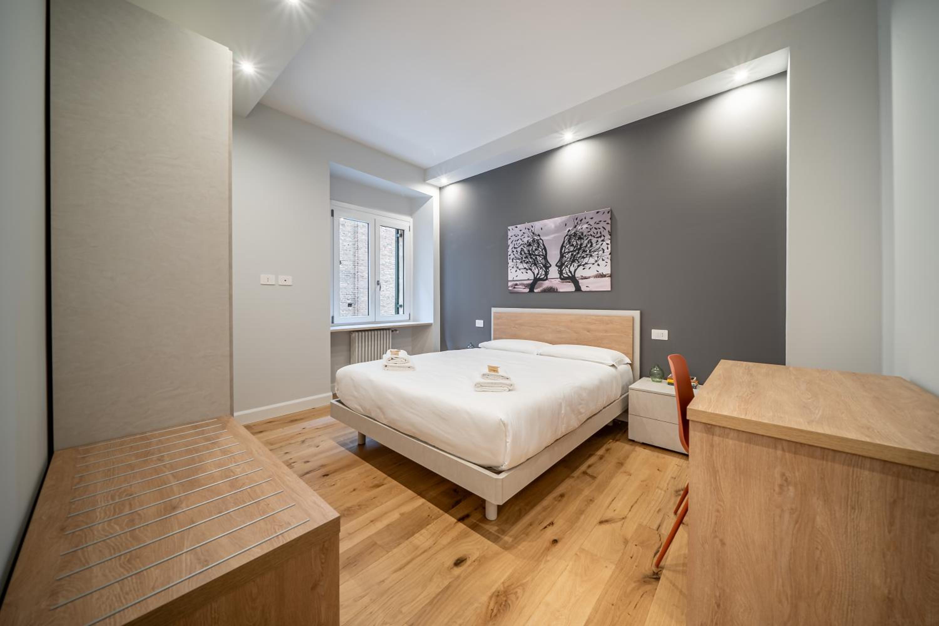 Casa Giulia dietro Porta Borsari