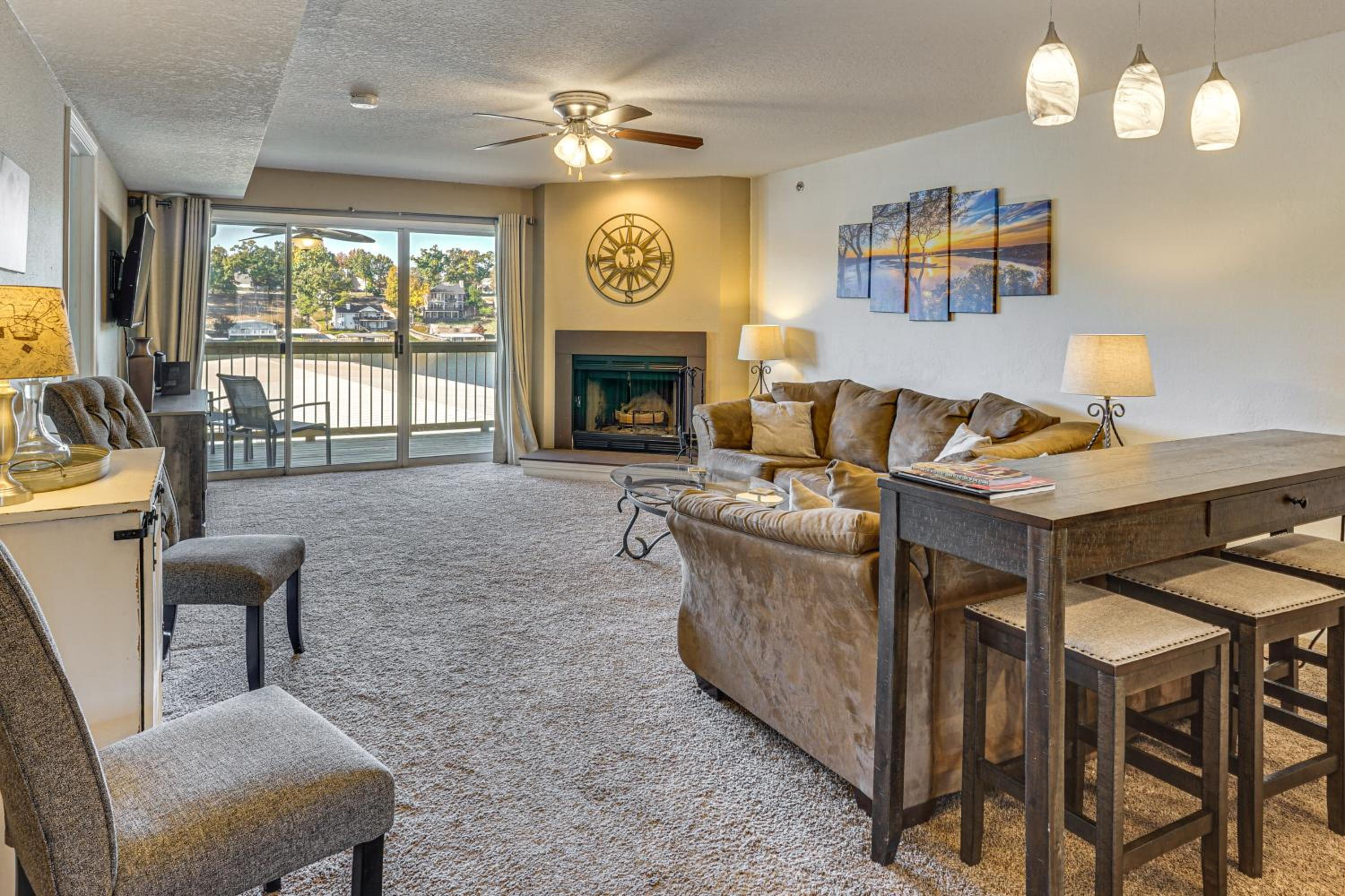 Pool Access, Steps to Beach Scenic Ozarks Retreat