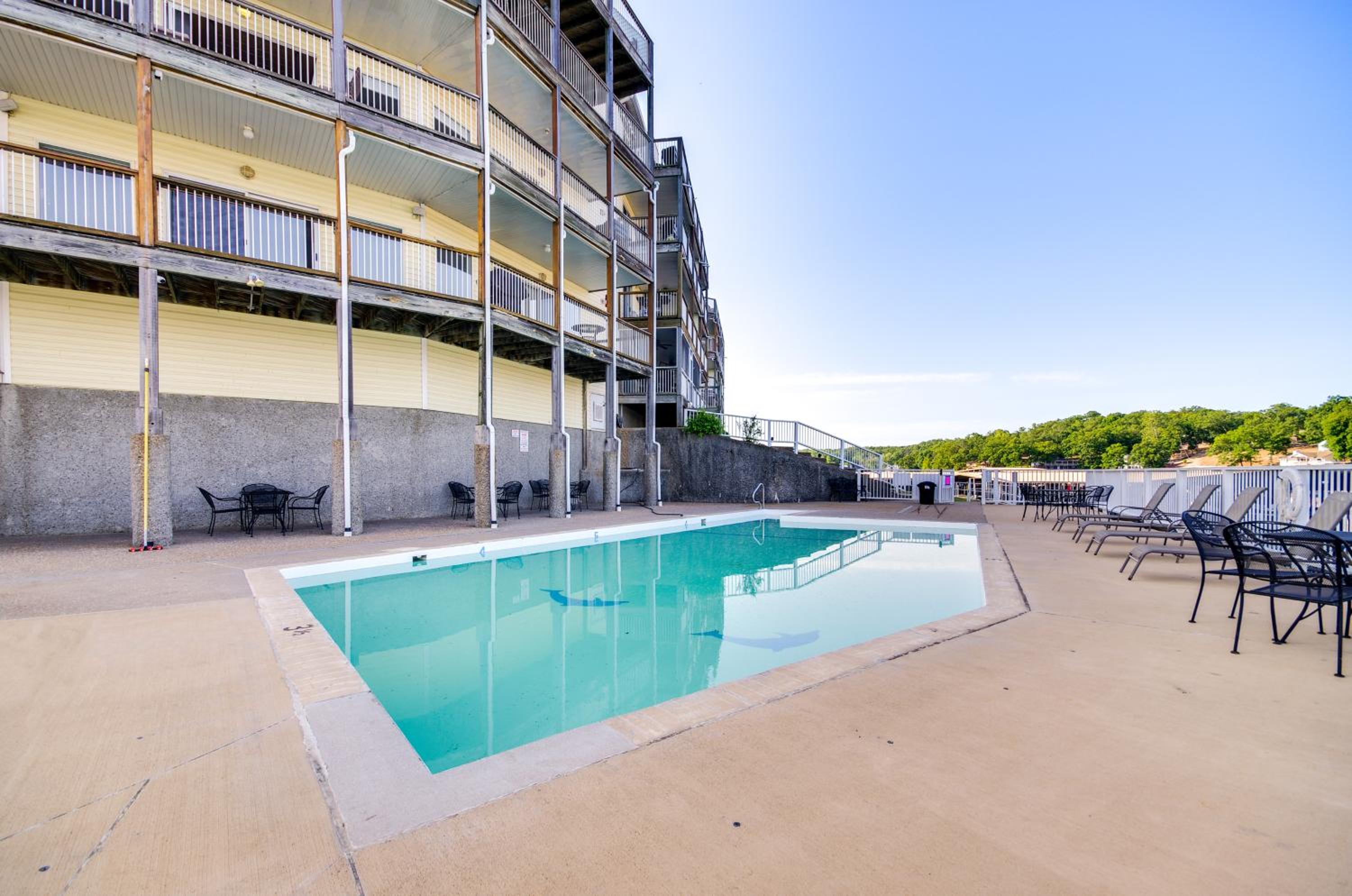 Pool Access, Steps to Beach Scenic Ozarks Retreat