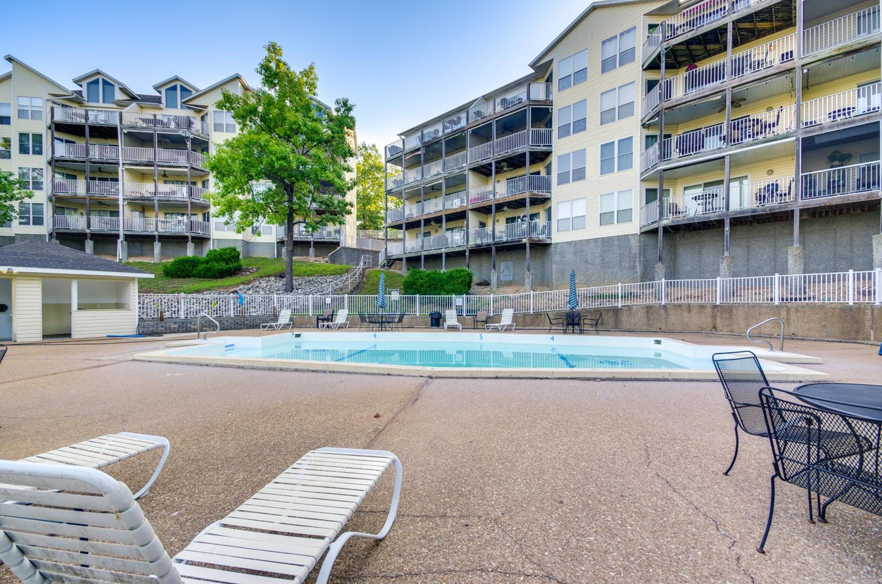 Pool Access, Steps to Beach Scenic Ozarks Retreat