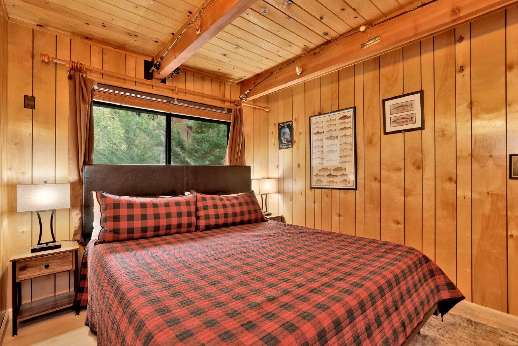 Lakeview Pines Log Cabin #2585