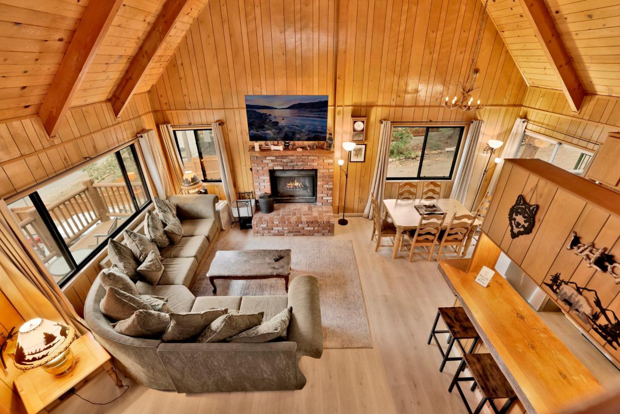 Lakeview Pines Log Cabin #2585