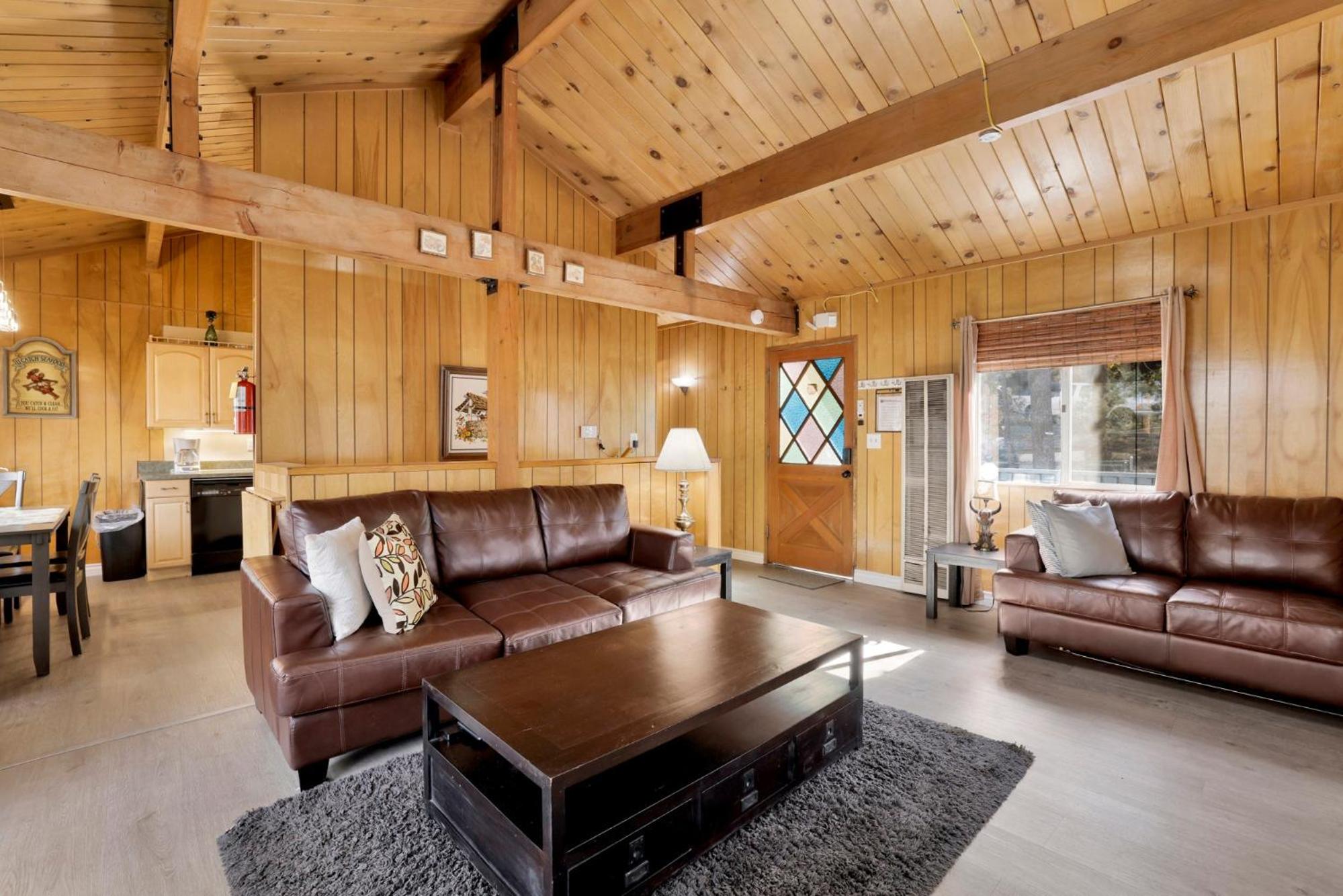 Sweet Cabin Home Gateway #2576