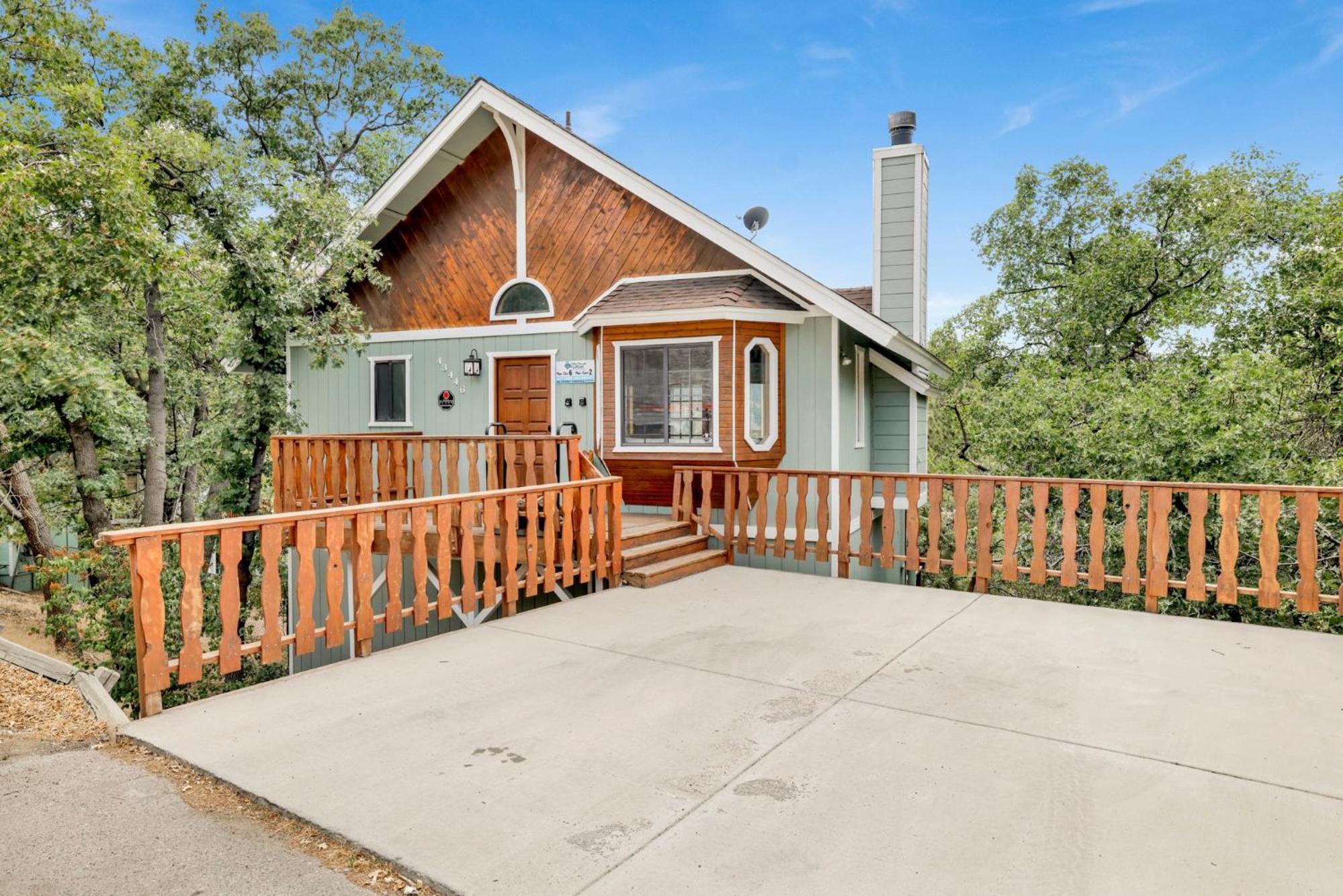 Moonridge Treehouse #2570