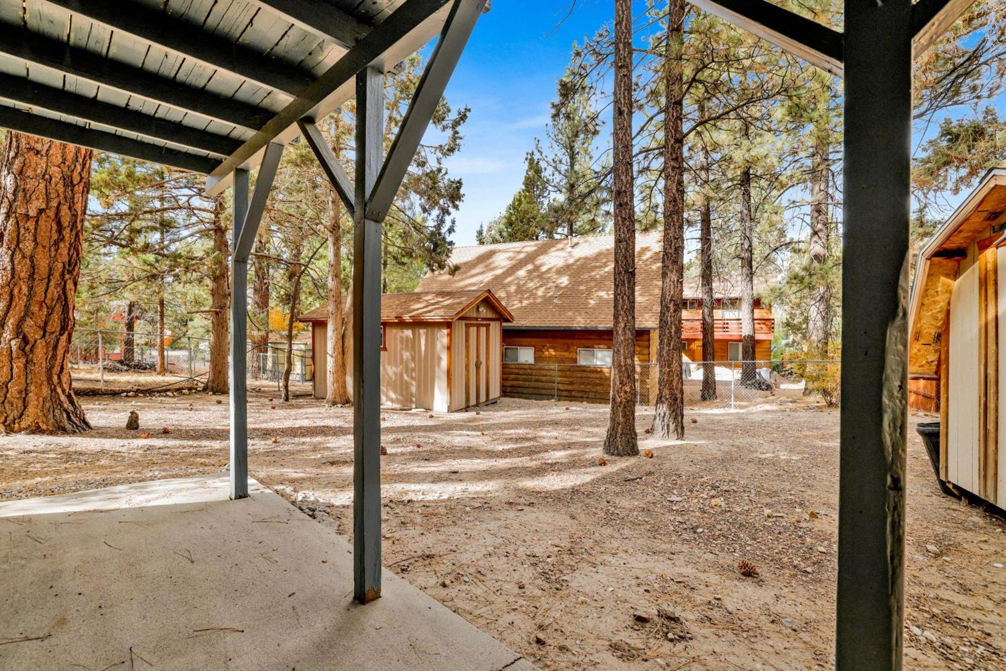 Sweet Cabin Home Gateway #2576