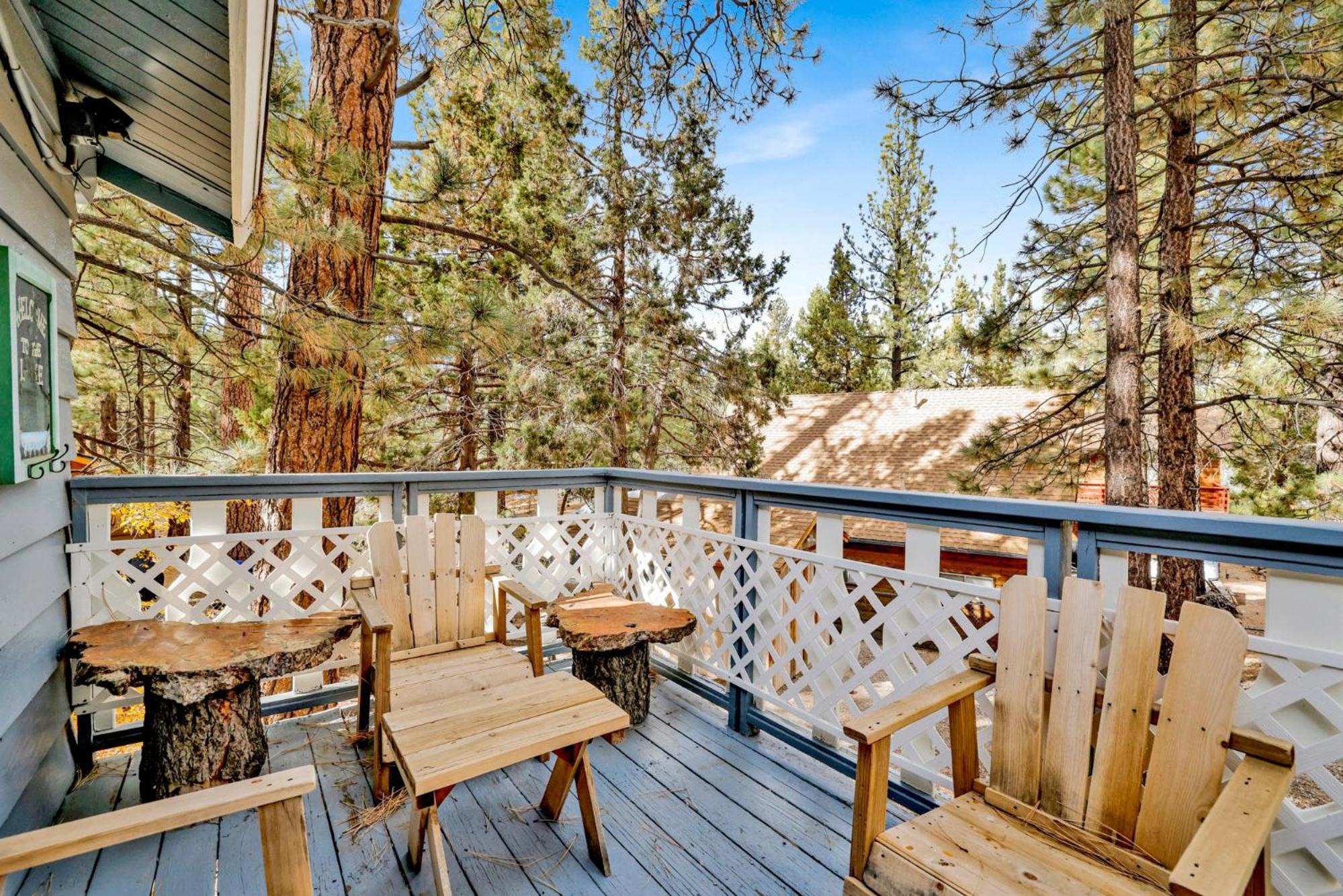 Sweet Cabin Home Gateway #2576