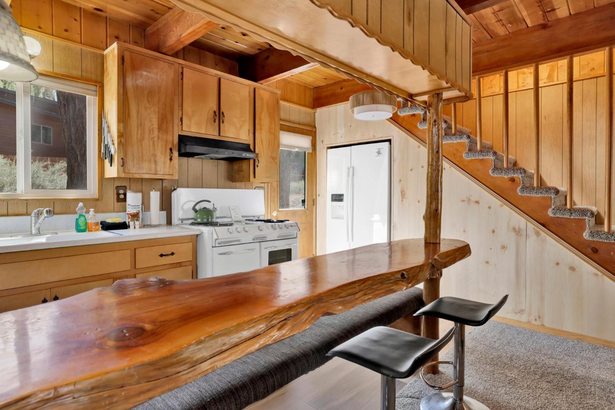 Slope Side Getaway #2526