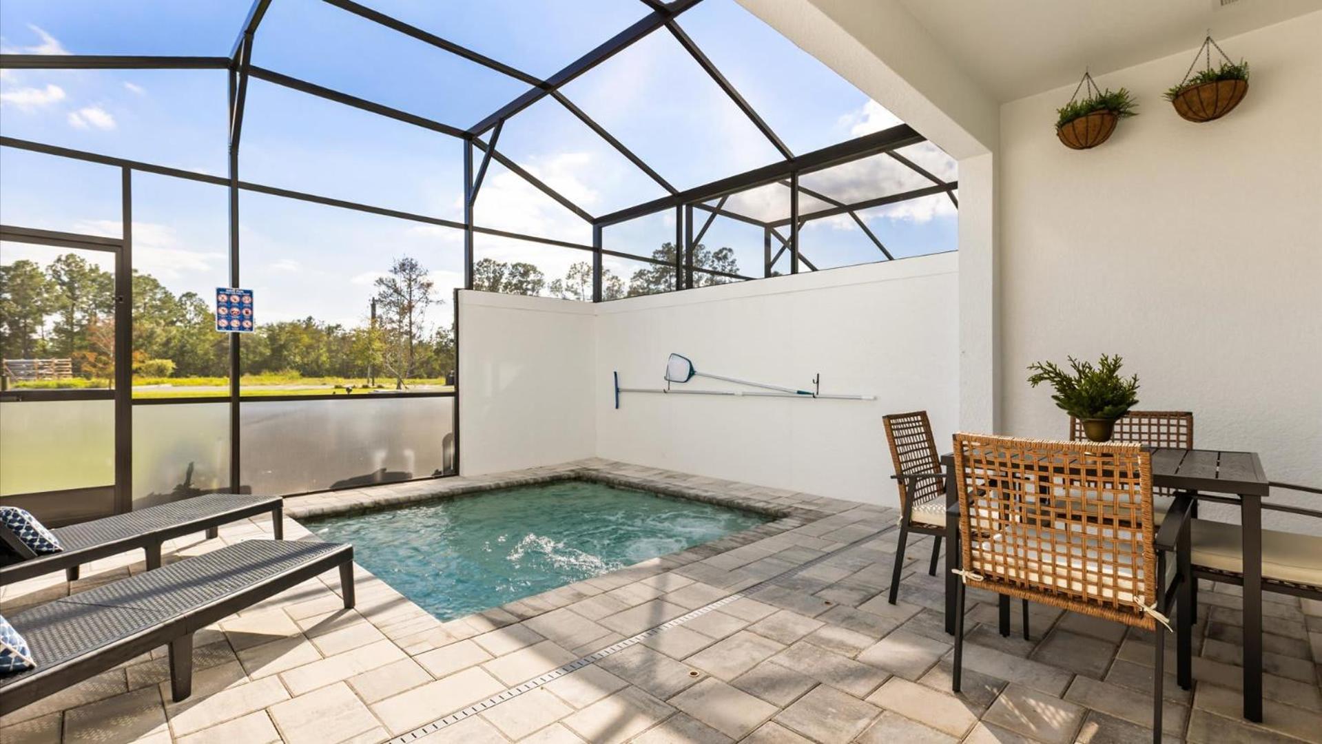 Stunning Townhome with Private Pool & Games Room