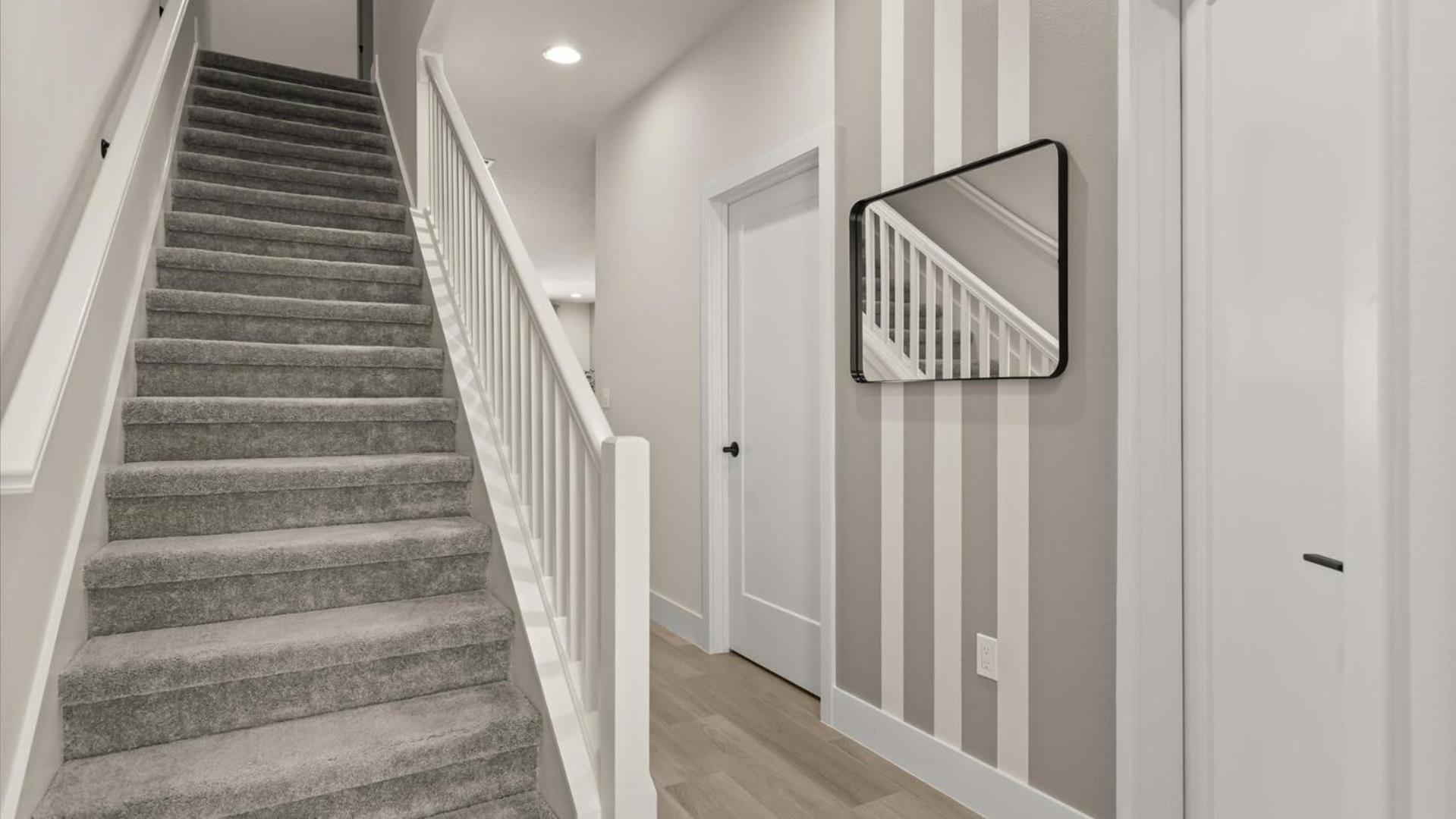 Stunning Townhome with Private Pool & Games Room