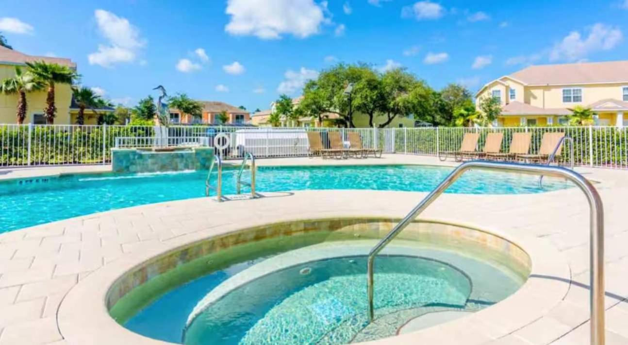 Stunning Townhome with Private Pool & Games Room