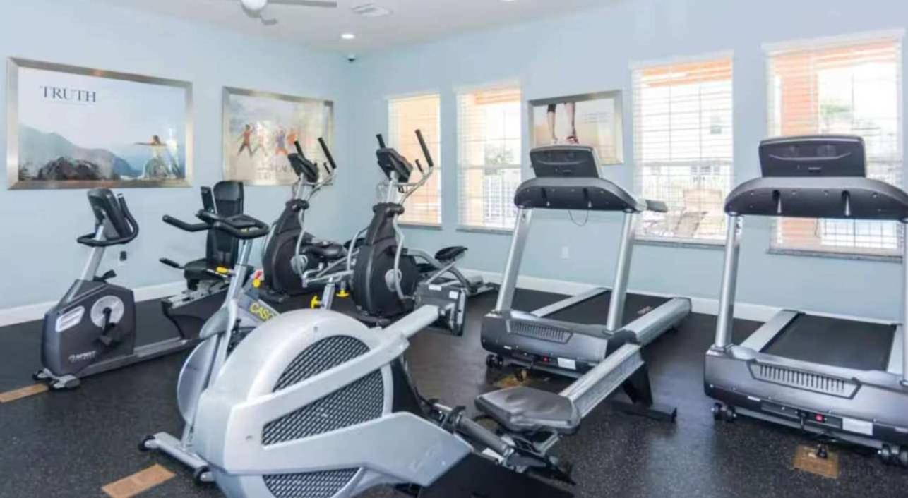Stunning Townhome with Private Pool & Games Room