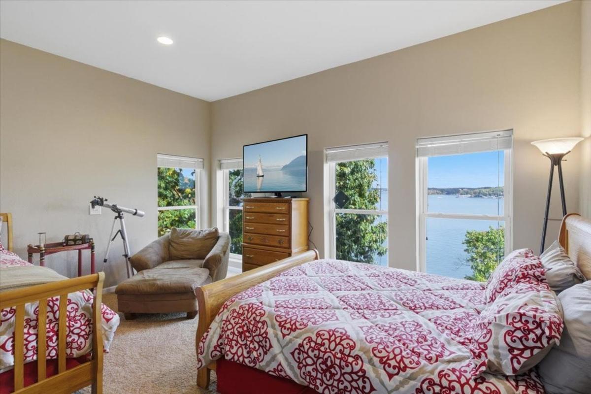 Lakefront Home w/ Double Deck, Slip, Firepit & Game Room