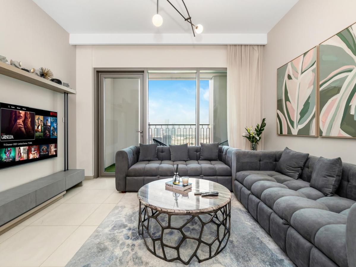 Royal Vista - Luxury 2BR Apartment at Downtown Views II - Downtown