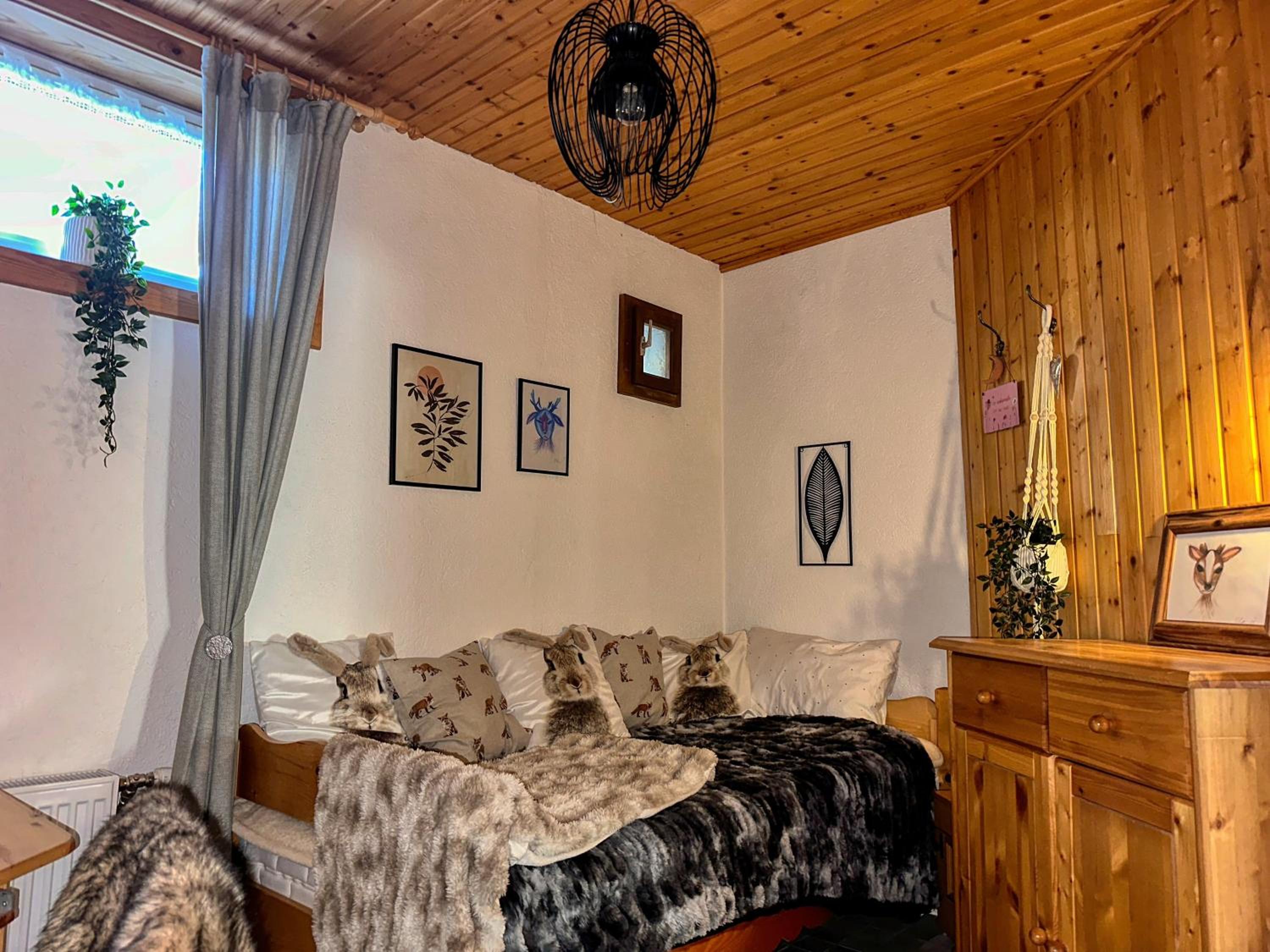 Sunny apartment Ula, close to Brunnachbahn