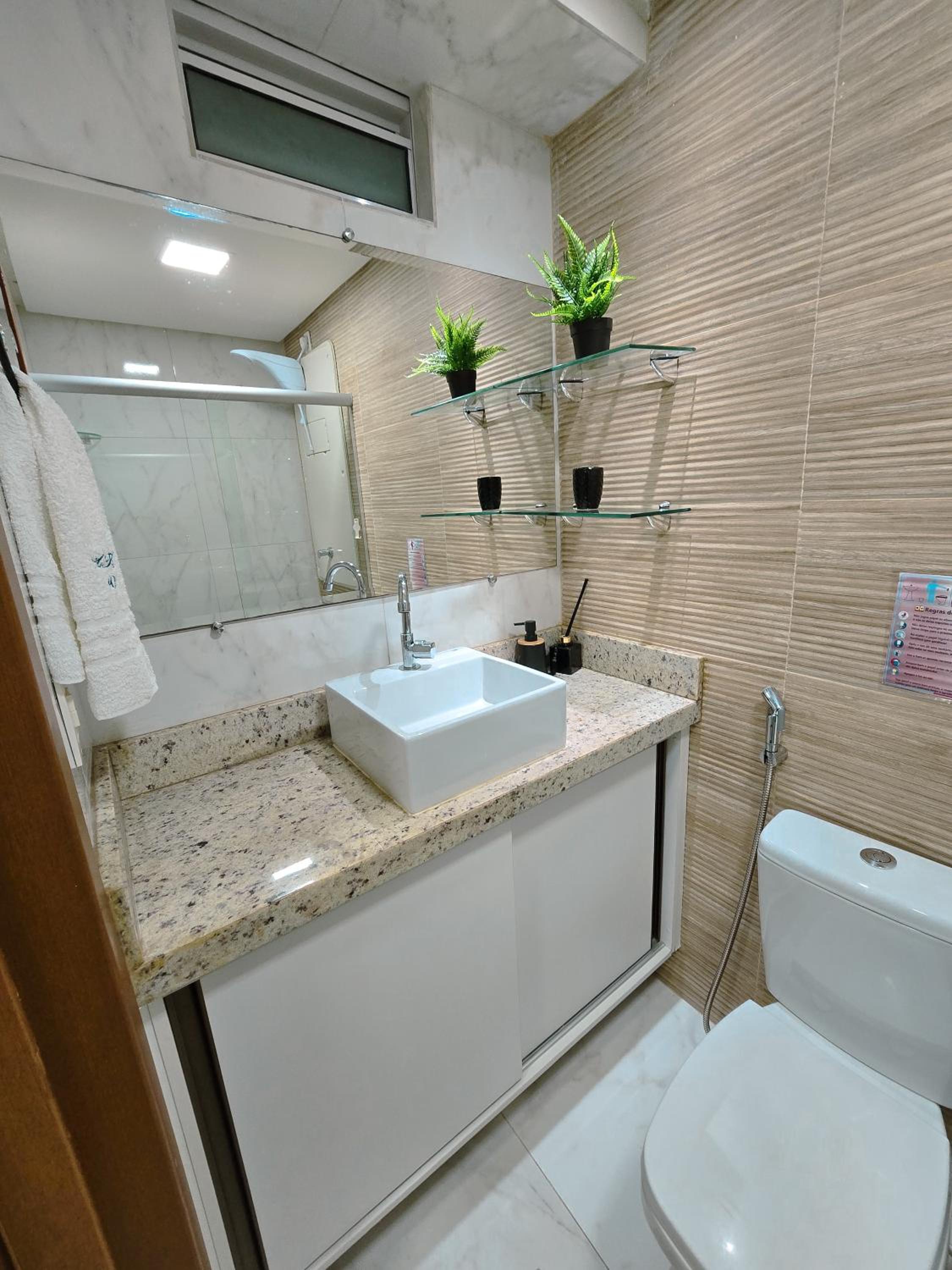 MKB405- Flat no Centro de Porto com Piscina a 150m da Praia by Oasis Ferias