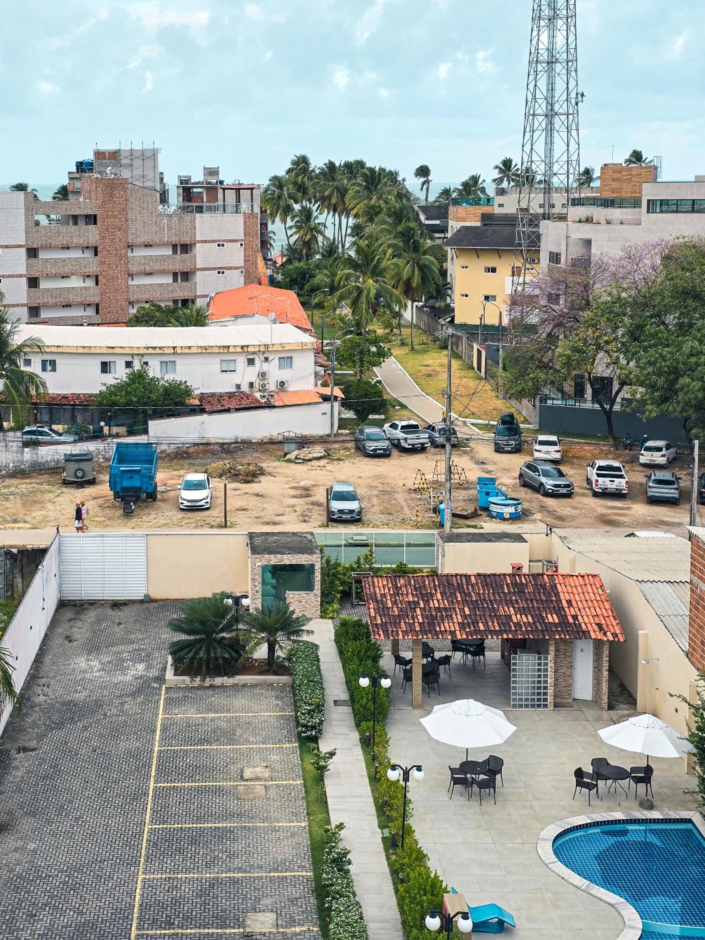 MKB405- Flat no Centro de Porto com Piscina a 150m da Praia by Oasis Ferias