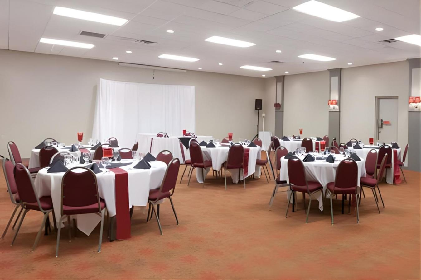 Iberia House & Suites