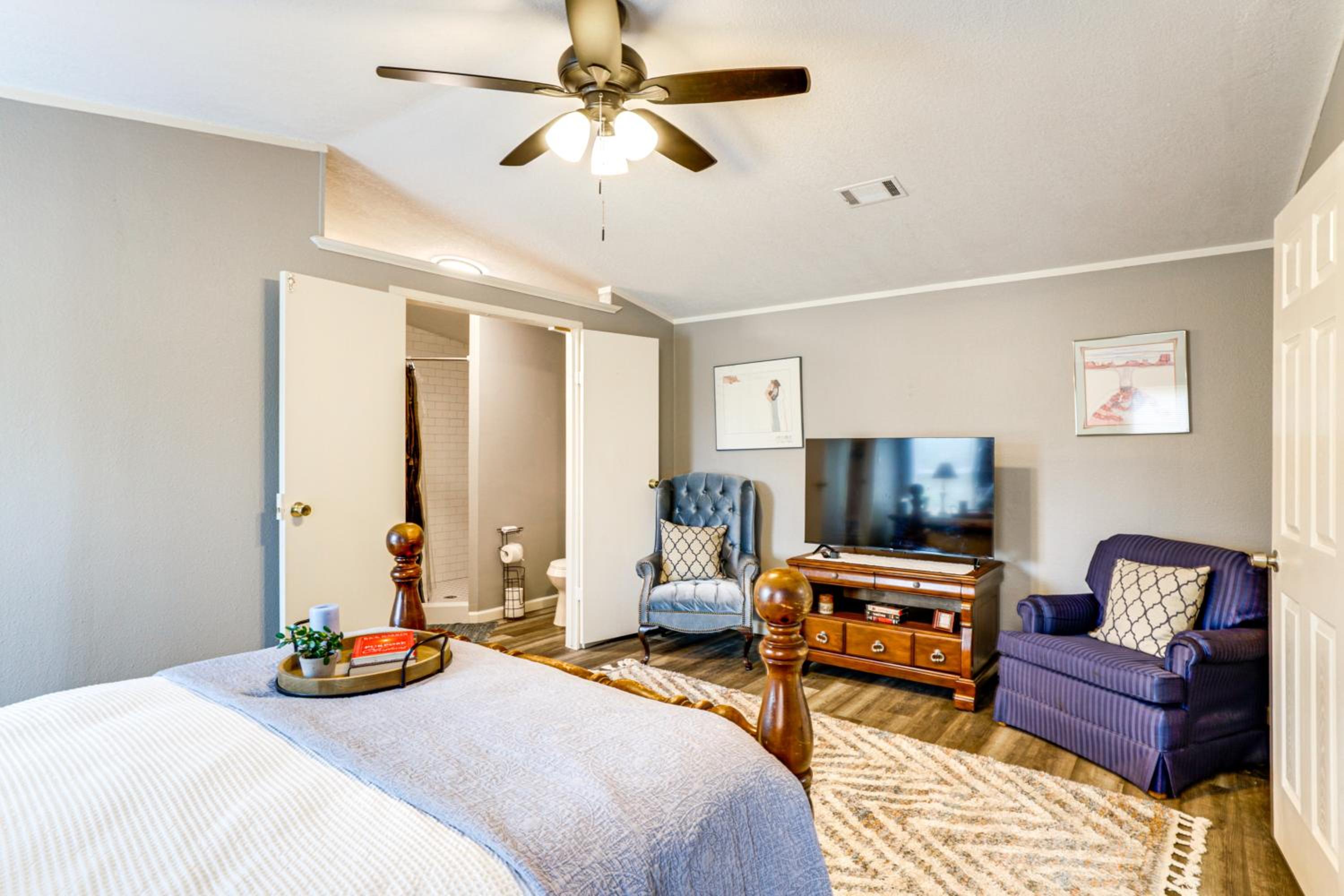 Quiet Country Living! Retreat Near Dtwn Waxahachie