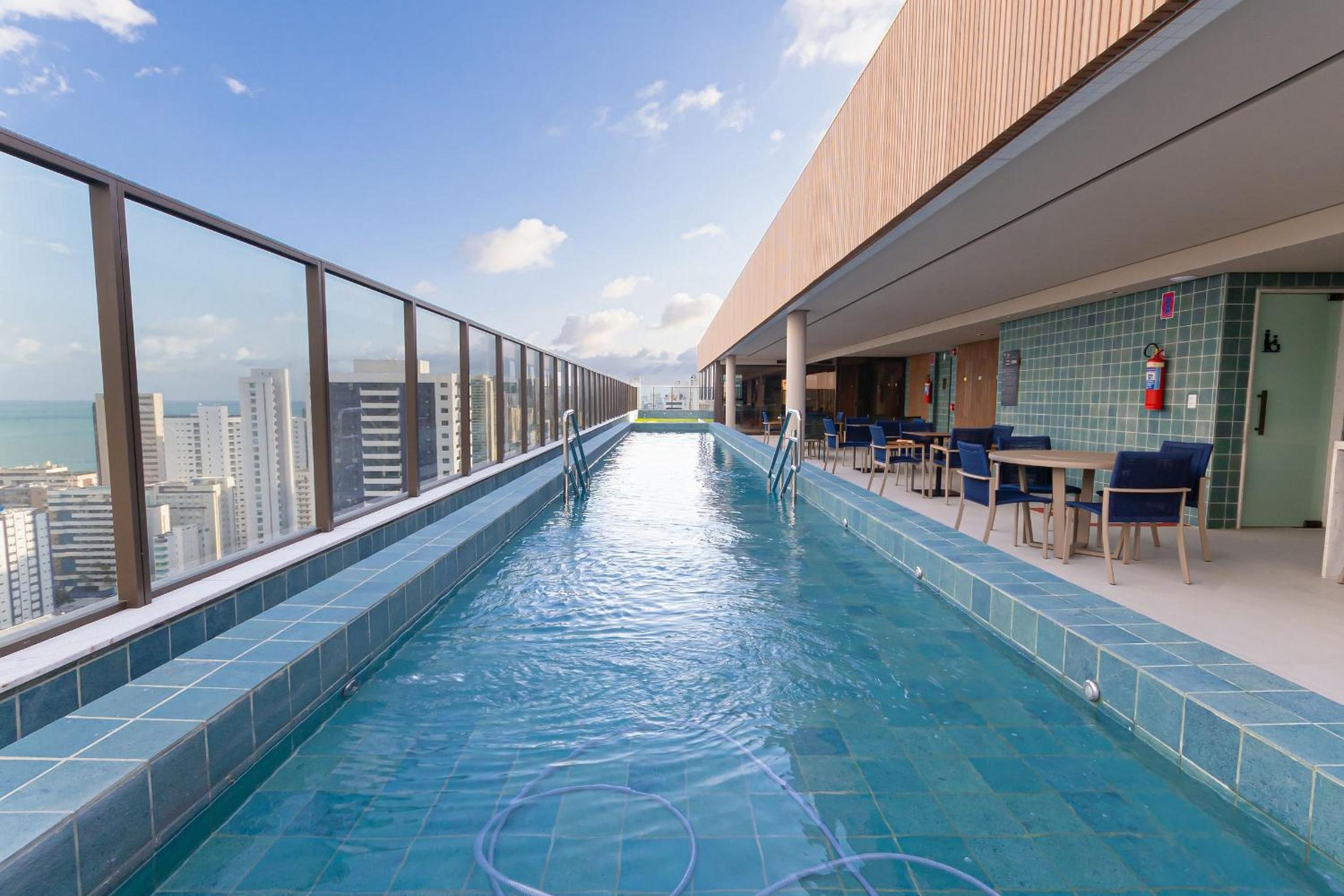 Icon Boa Viagem New 300m from Beach | By Carpediem