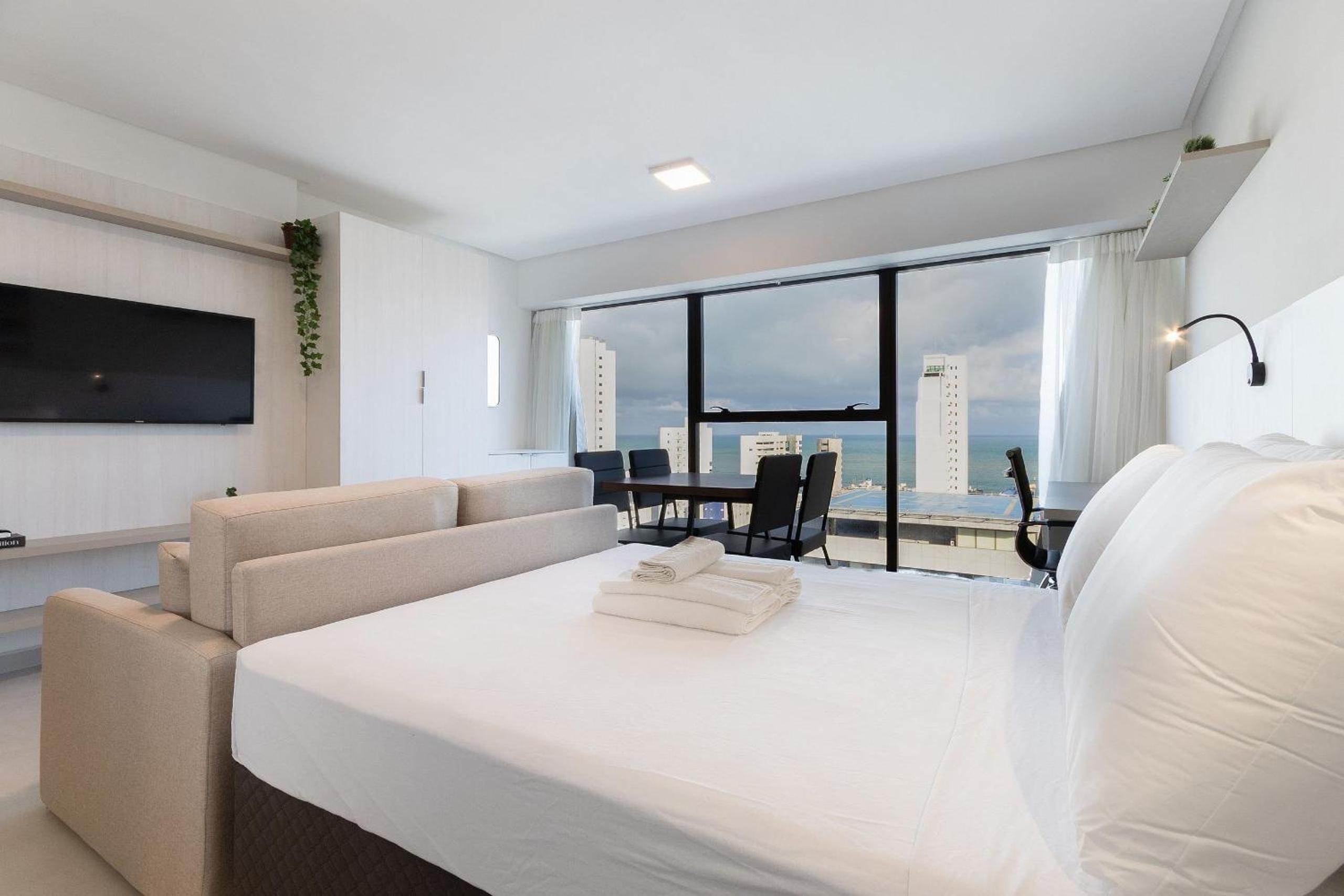 Icon Boa Viagem New 300m from Beach | By Carpediem