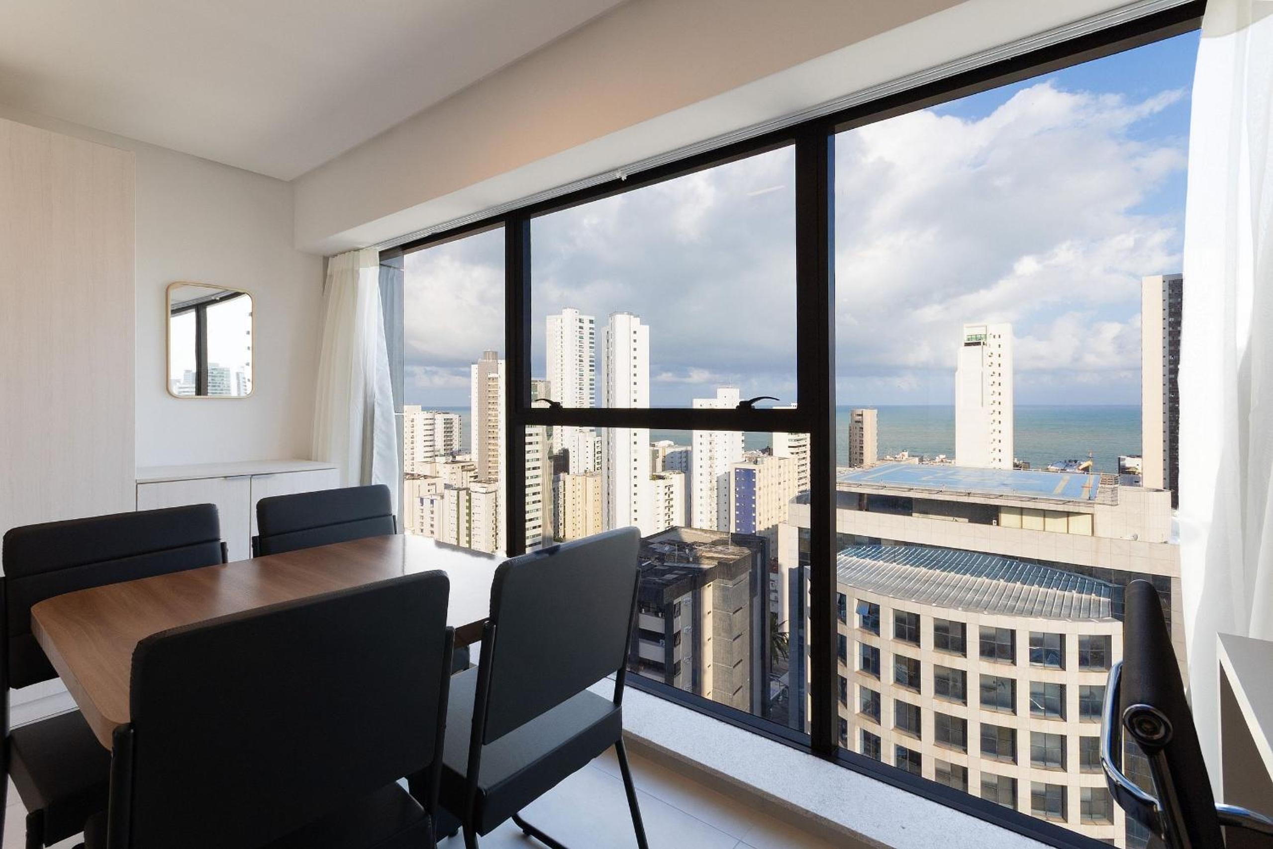 Icon Boa Viagem New 300m from Beach | By Carpediem