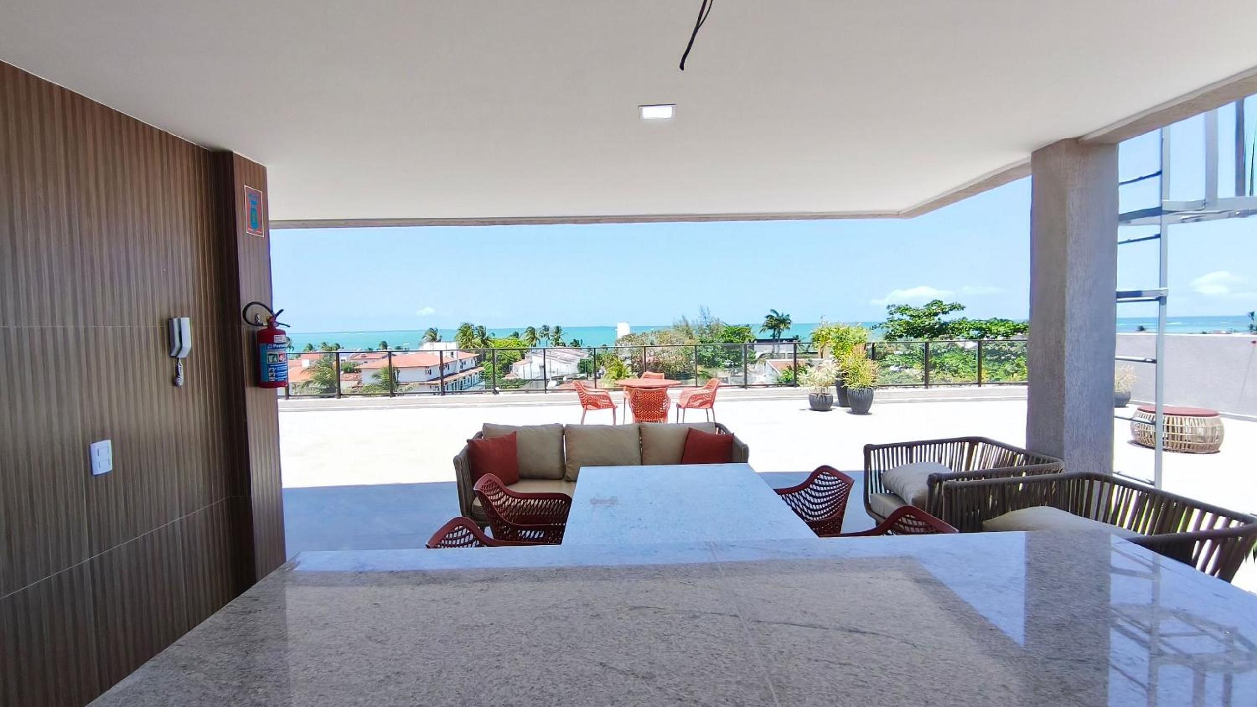Acqua Beach Residence by CTA
