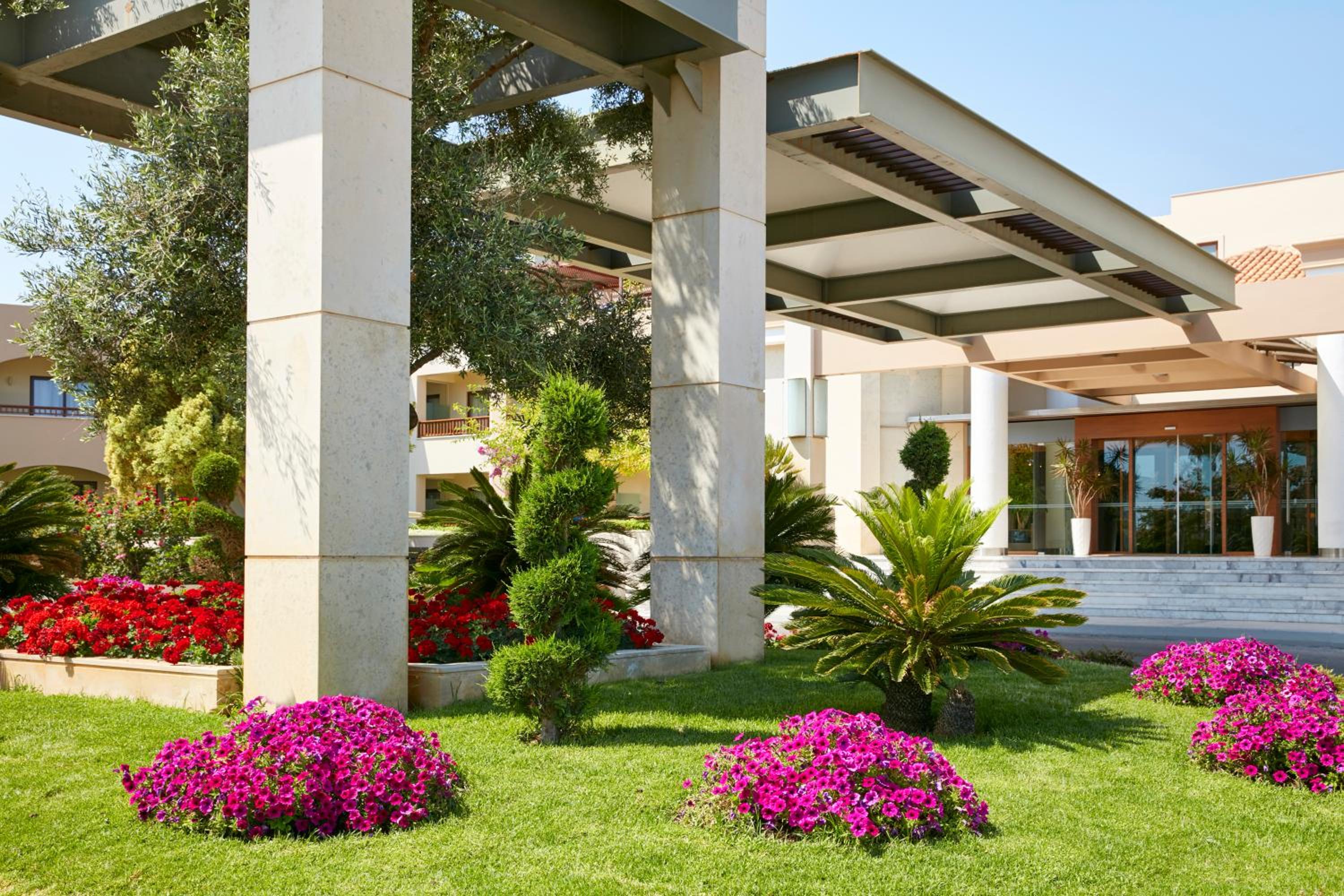 Hotel Minoa Palace Resort - Image 1