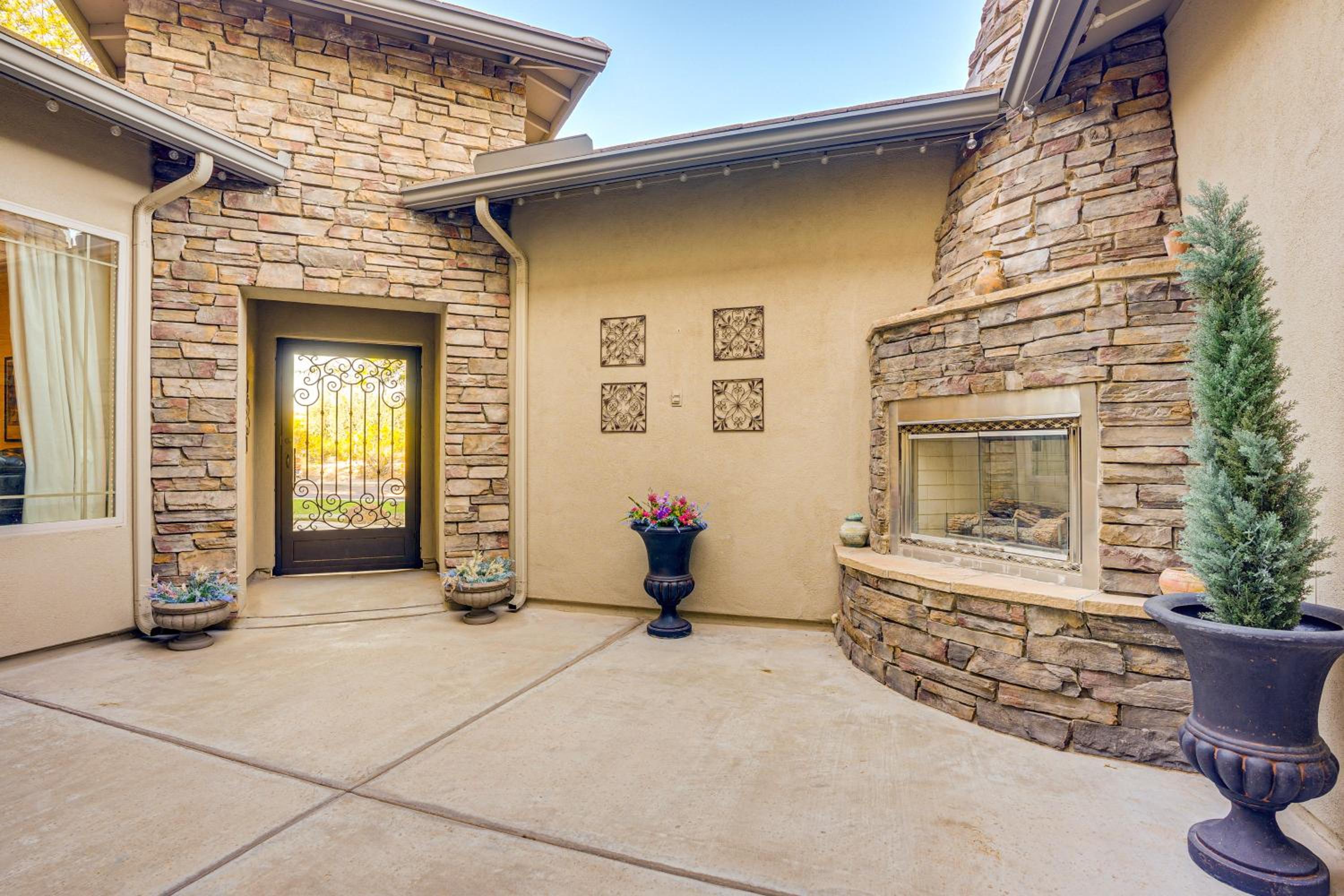 Mtn-View Patio Oasis! Luxe Family Home in Peoria