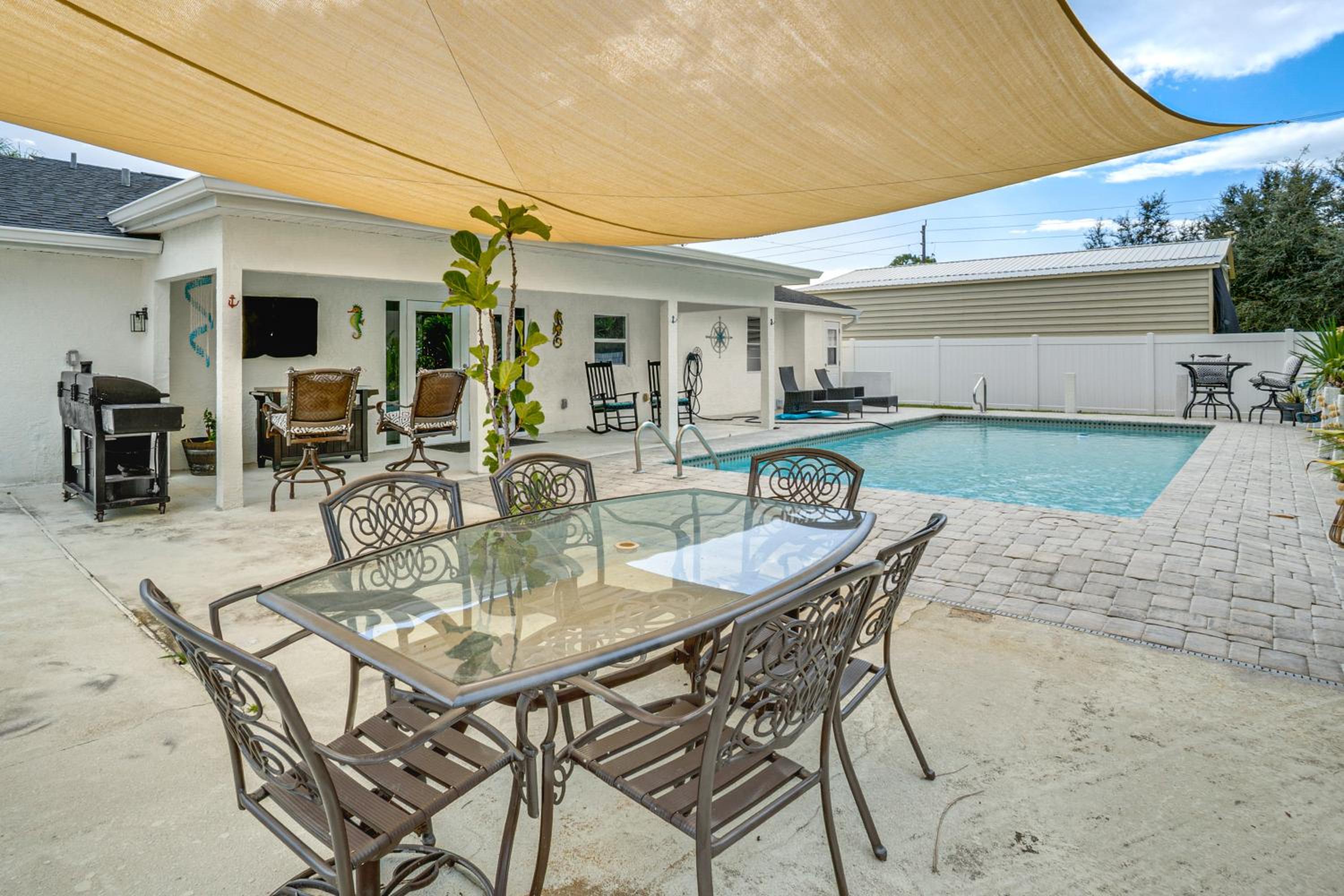Fish, Swim and Boat Riverfront Port Charlotte Home
