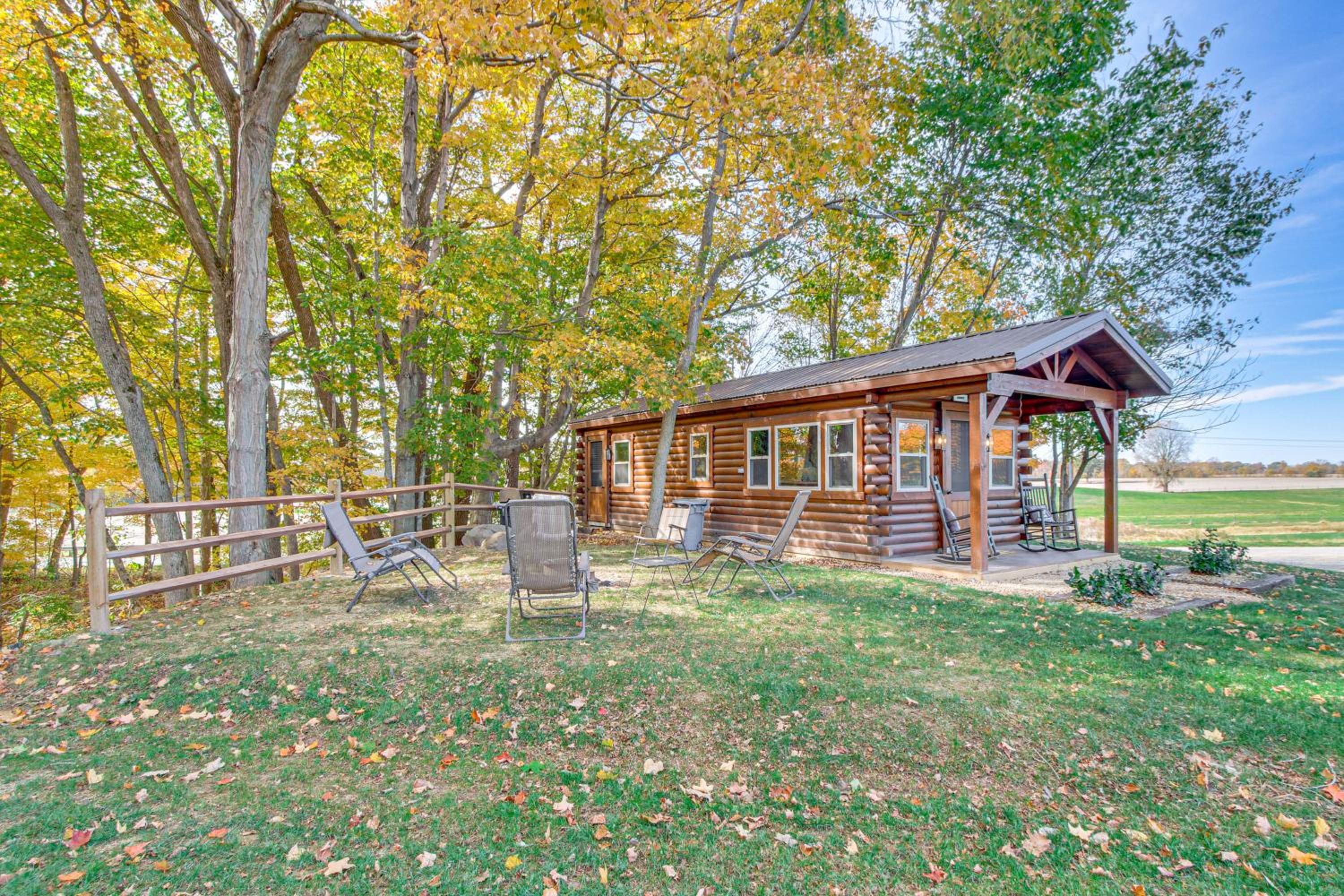 Outdoor Oasis with Fire Pit and Dock Galion Log Cabin