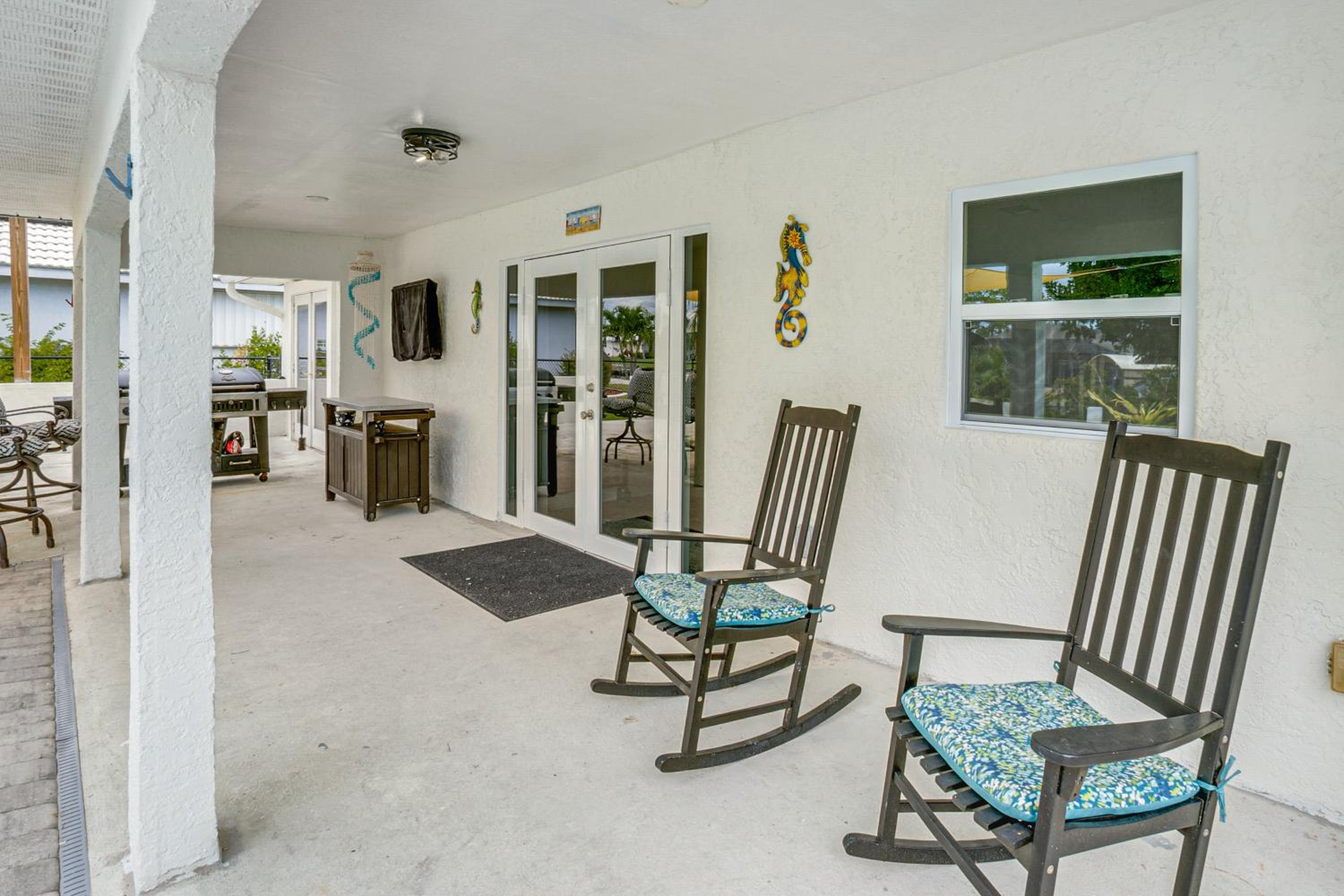 Fish, Swim and Boat Riverfront Port Charlotte Home