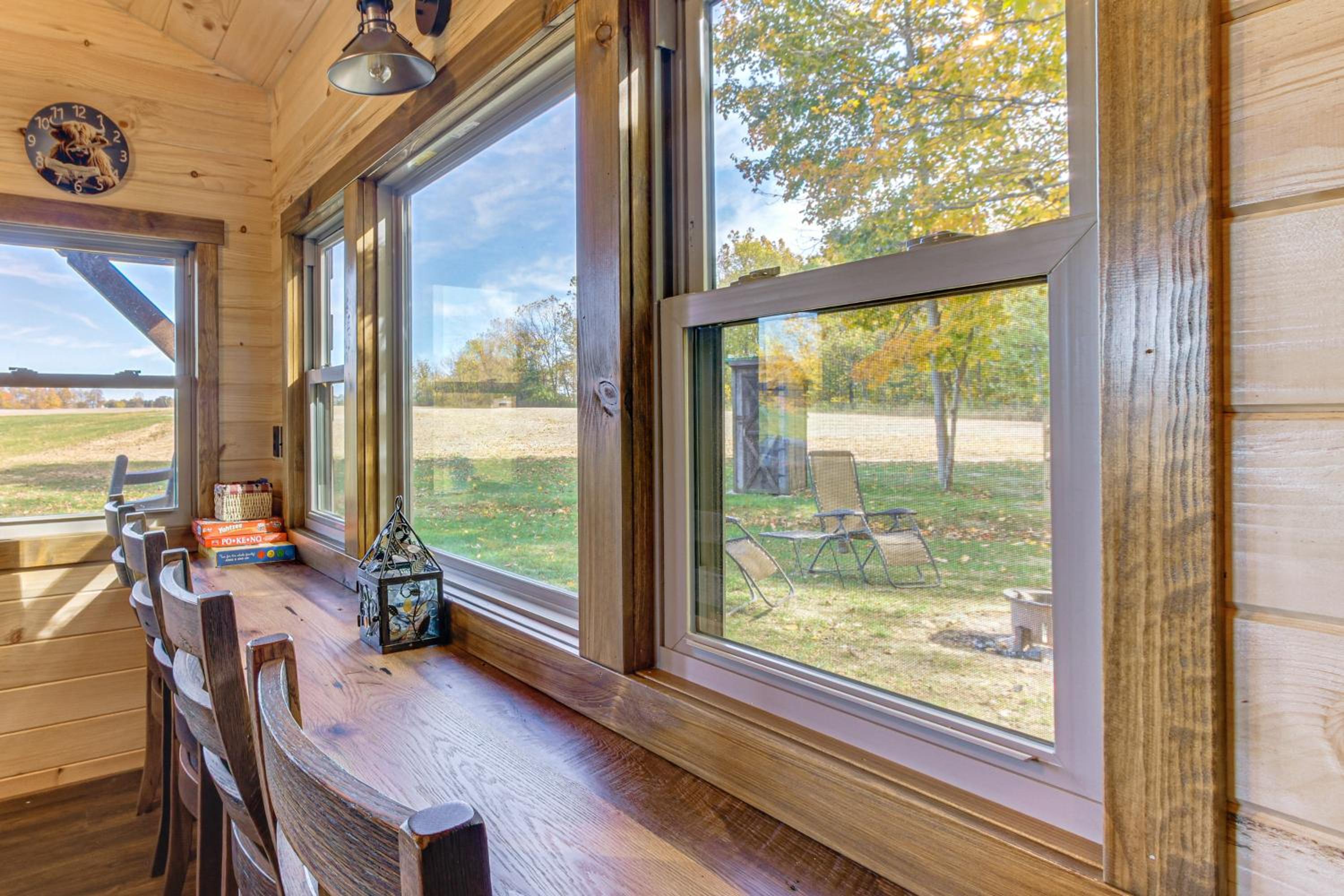 Outdoor Oasis with Fire Pit and Dock Galion Log Cabin