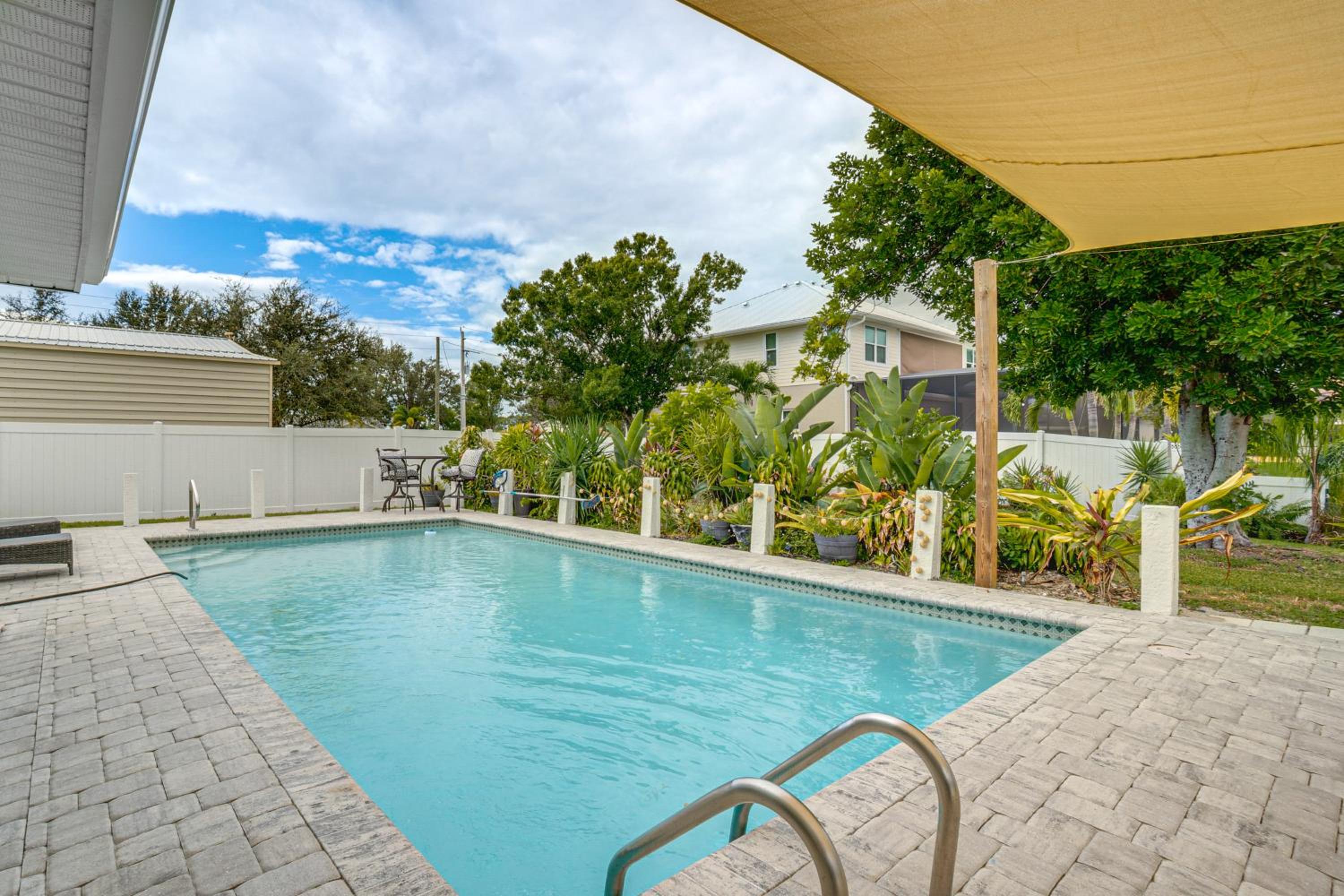 Fish, Swim and Boat Riverfront Port Charlotte Home