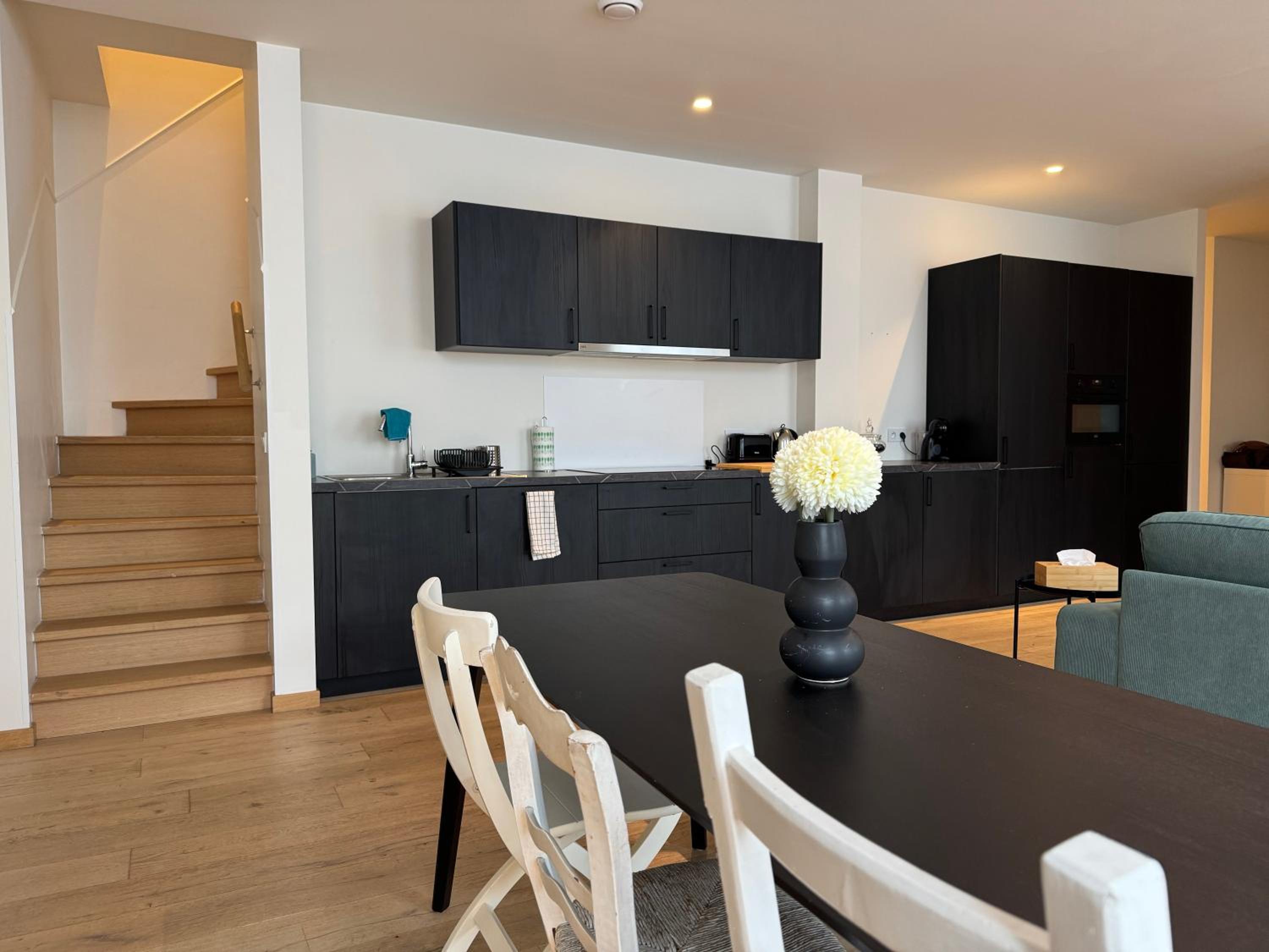 Downtown Spacious Design Duplex 3bedR