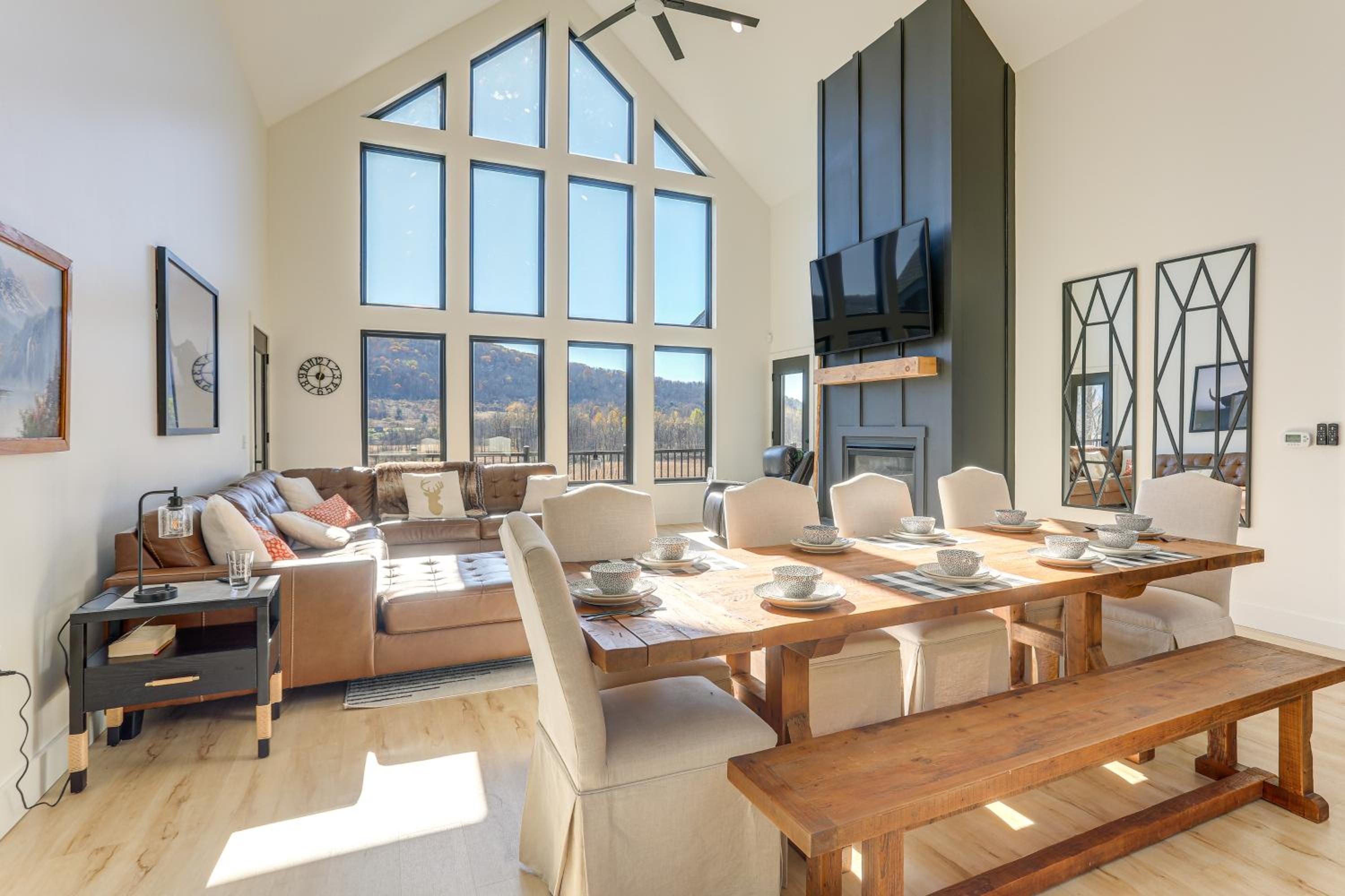 3 Mi to Holiday Valley Mtn-View Home with Hot Tub
