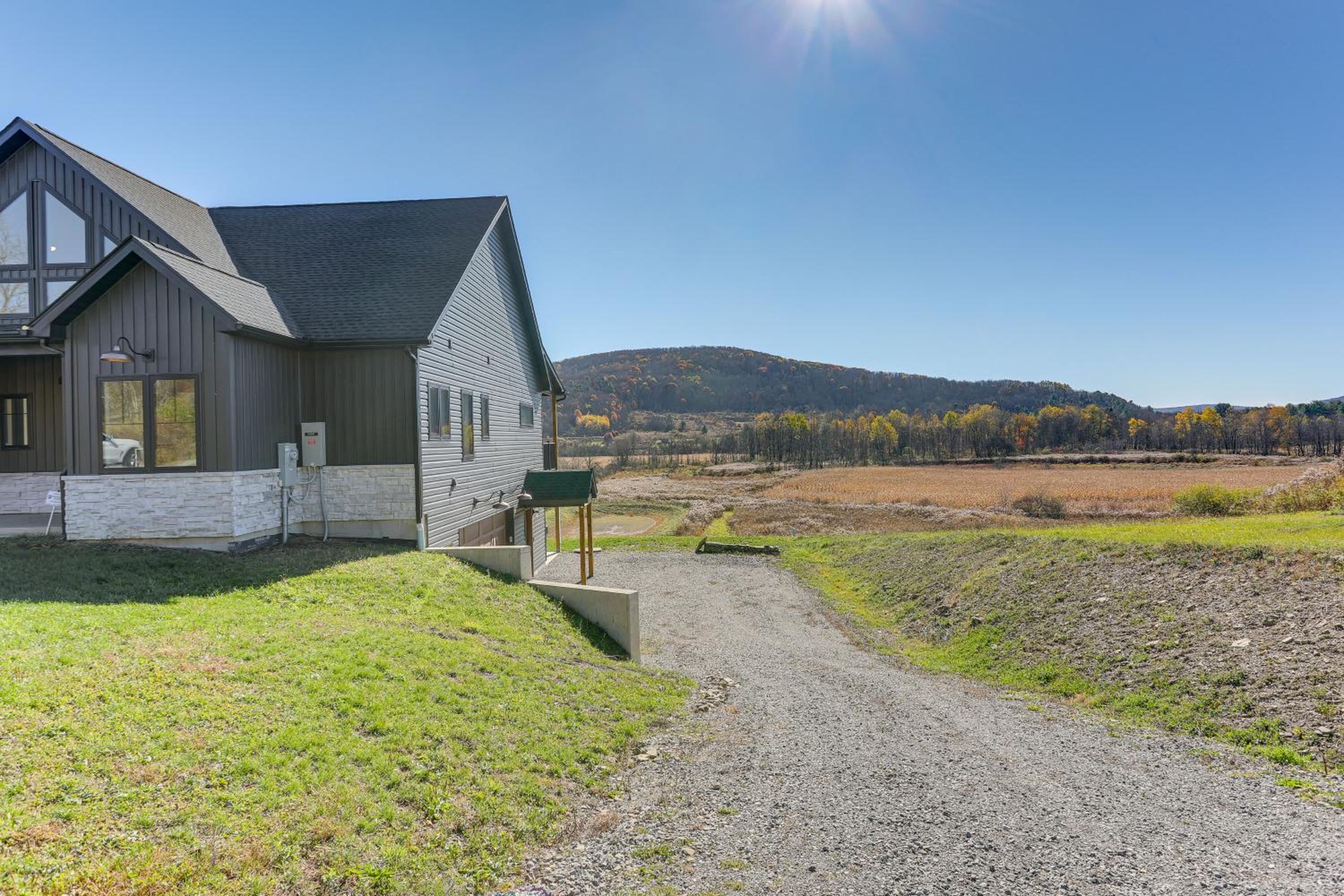 3 Mi to Holiday Valley Mtn-View Home with Hot Tub