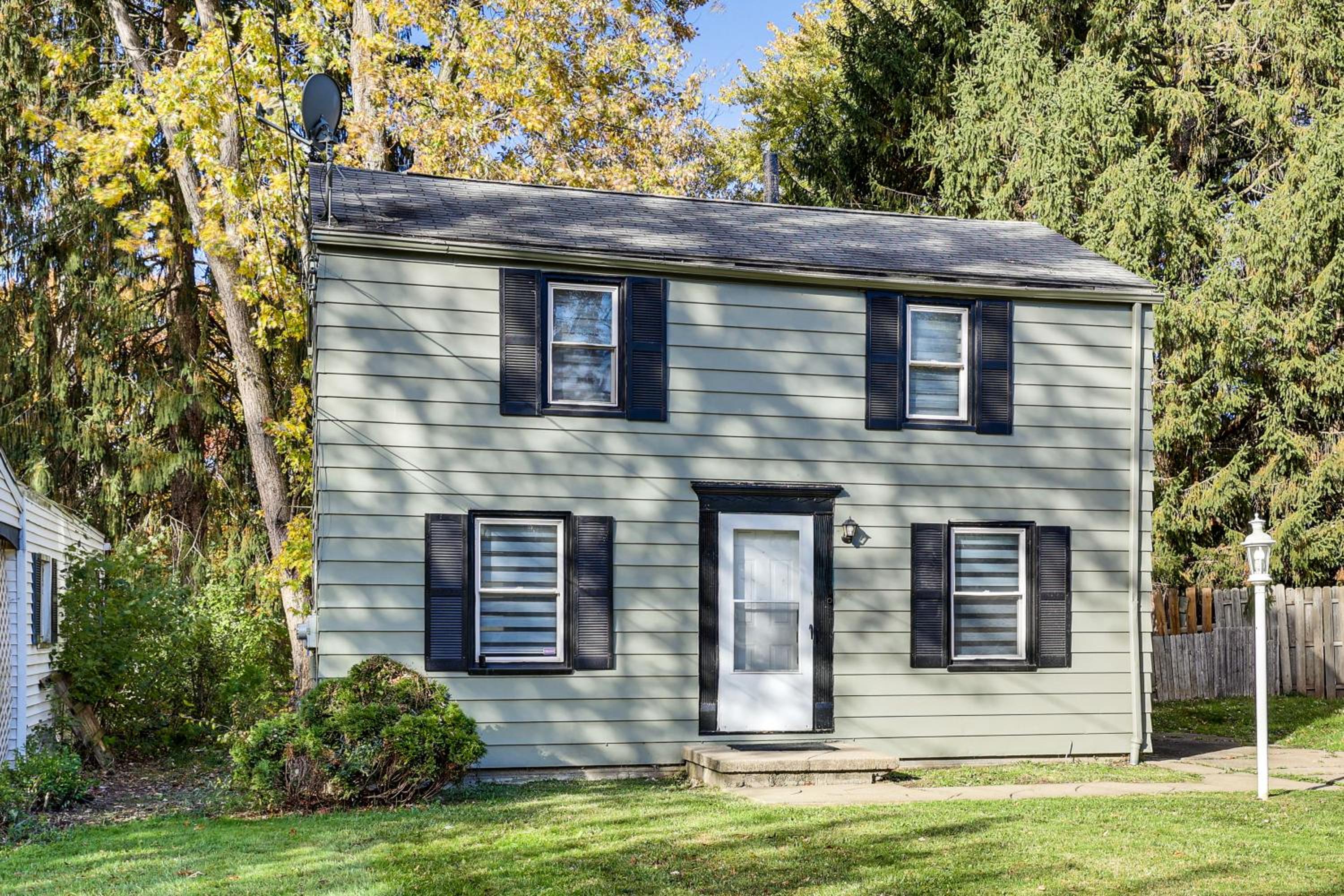 Cozy Home 4 Mi to YSU Campus Penguins Welcome!
