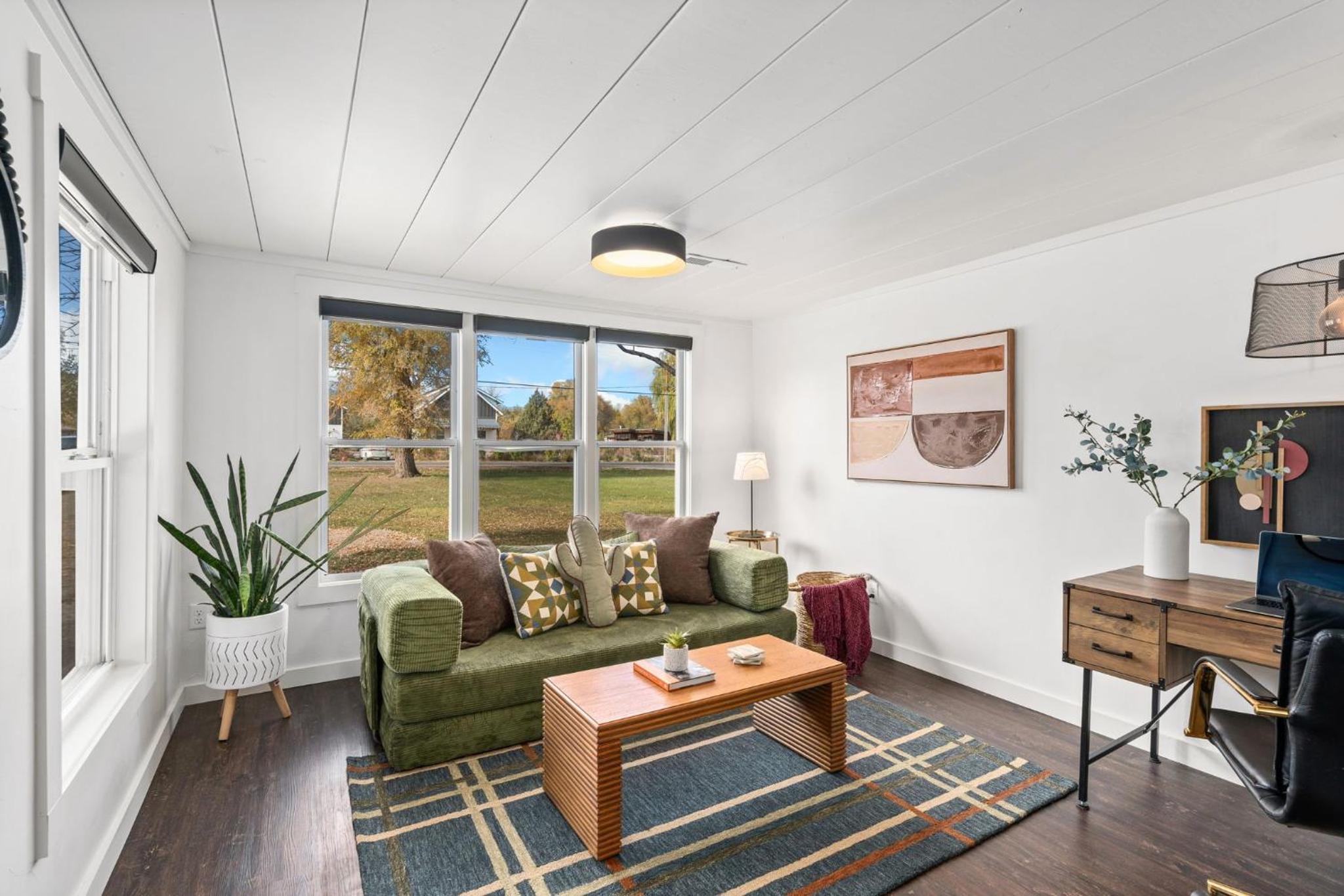 Sunset Haven Dog-friendly Home Near Trails and Lake